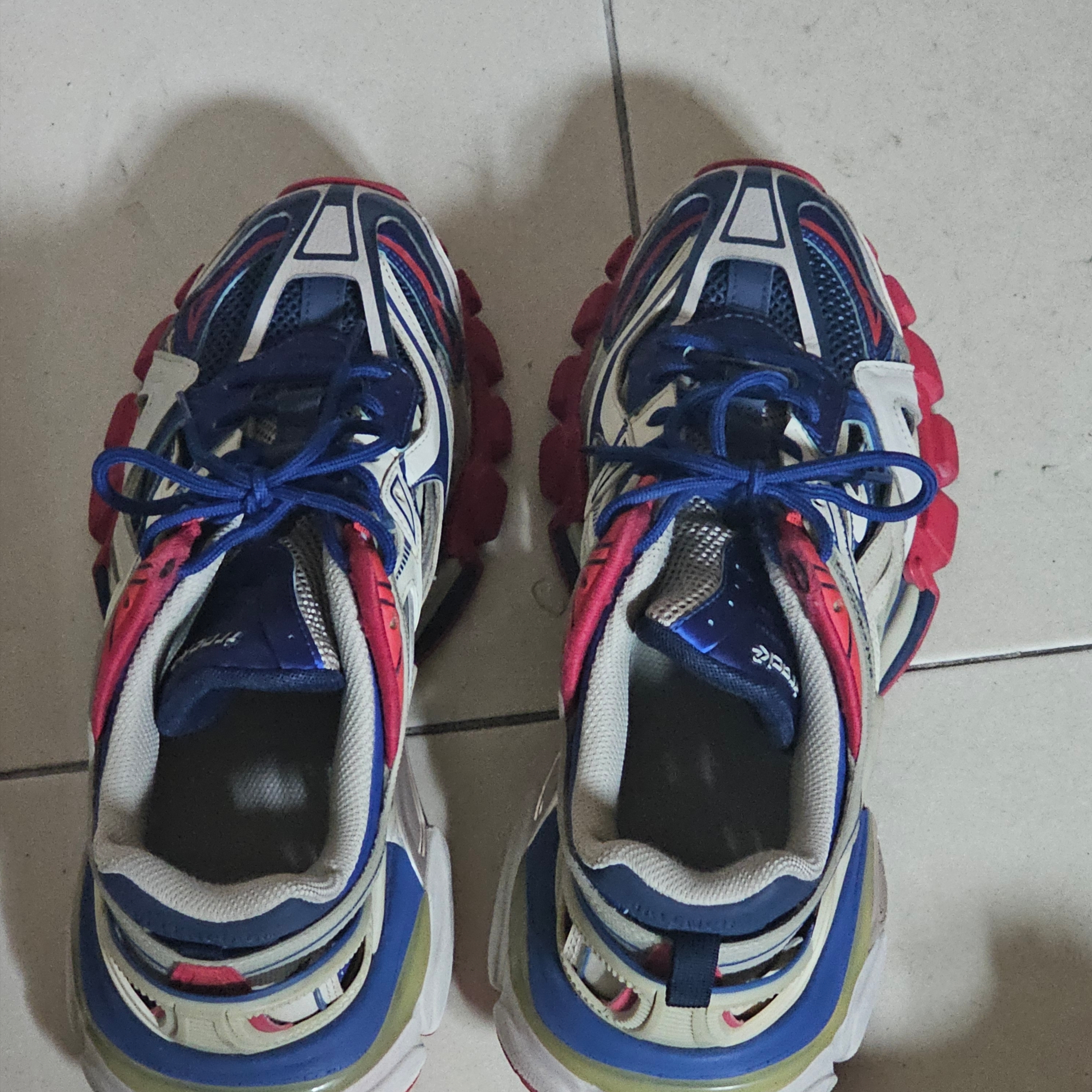 Balenciaga Track.2 Sneakers Blue Red 2019 착용 스타일