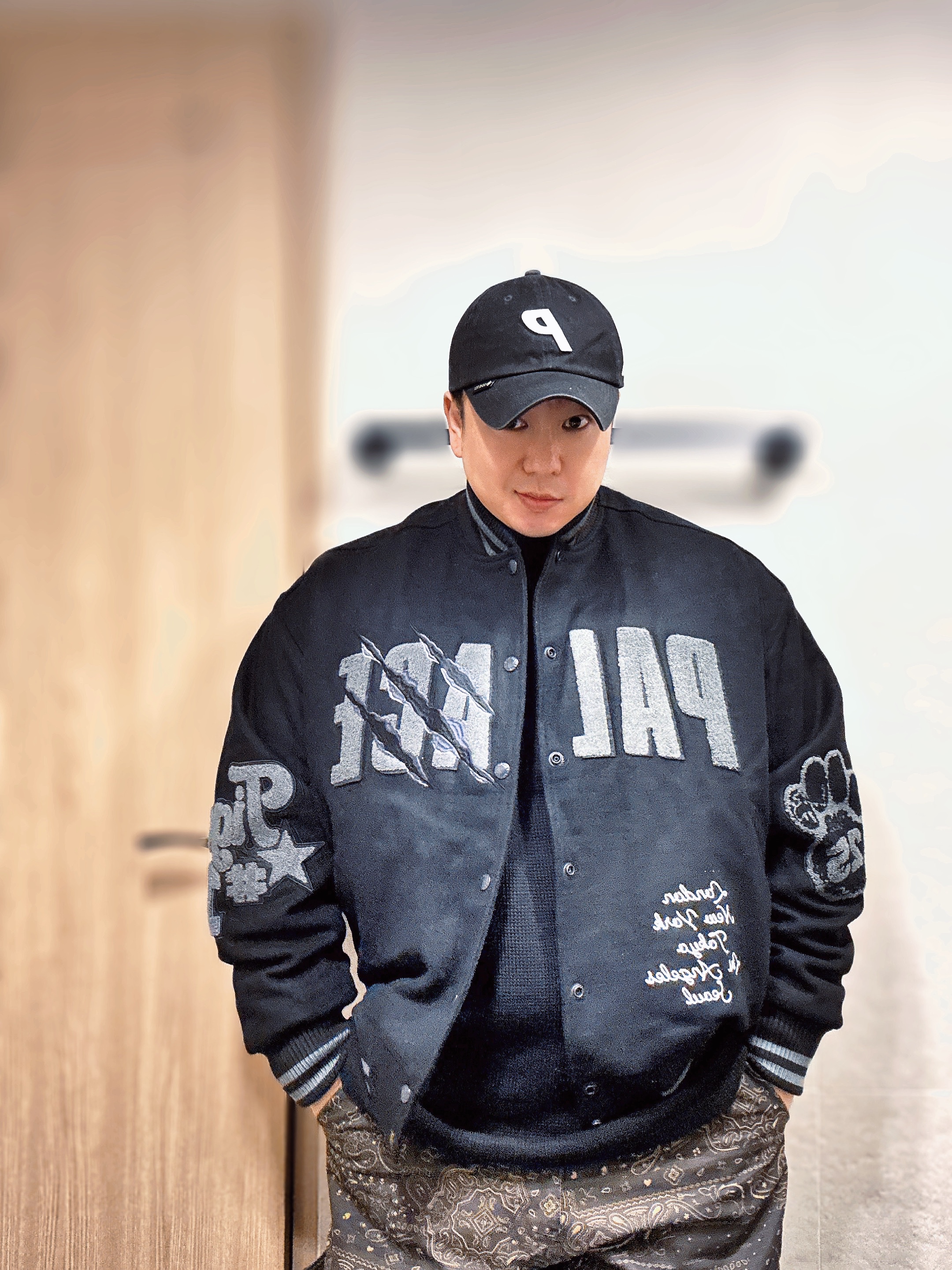 Palace Tora Tora Varsity Jacket Black - 25SS, Palace Gore-Tex Pigment P 6-Panel Black - 23FW 착용 스타일
