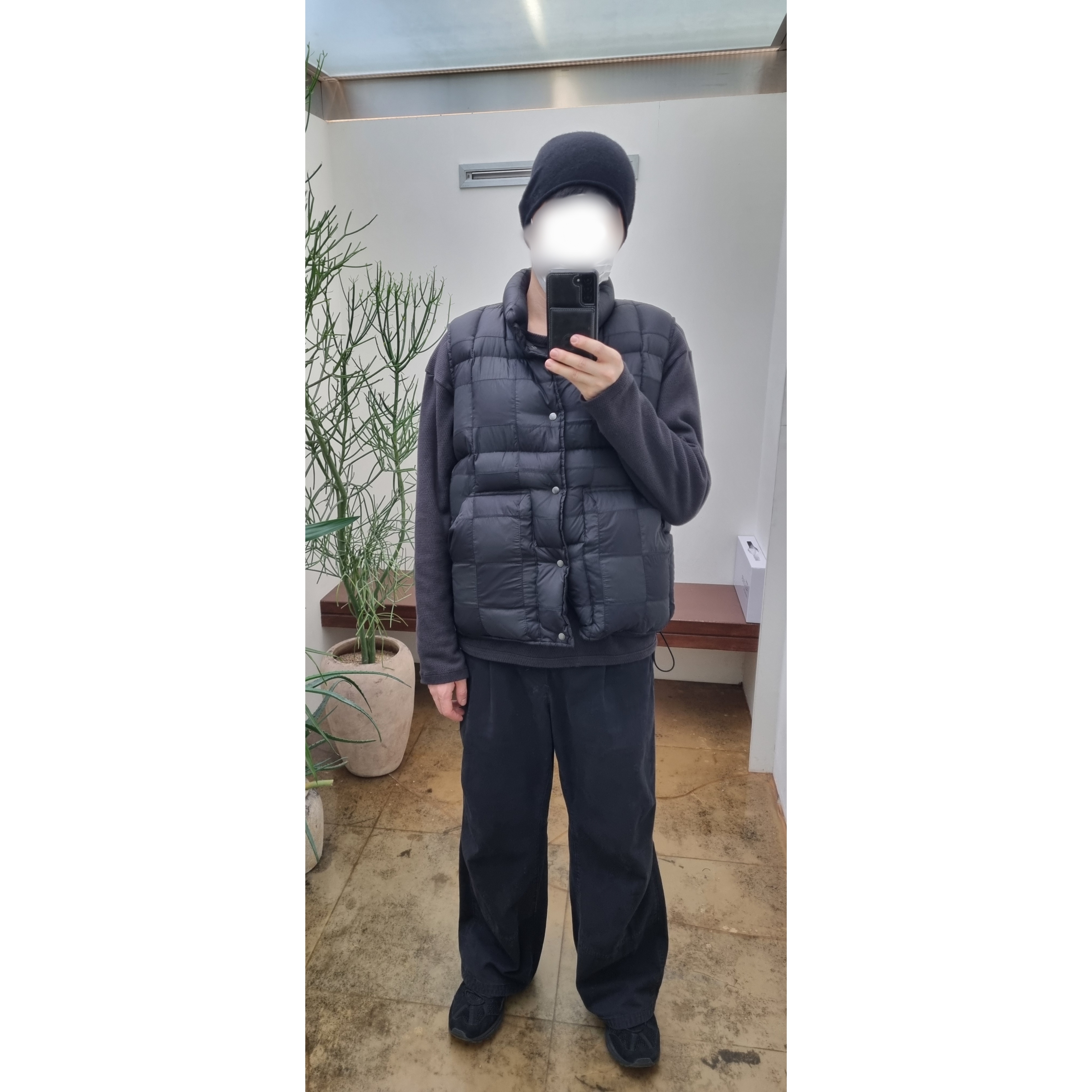 Asics Gel-Sonoma 15-50 Black, Polyteru Patched Down Puffer Vest Black 착용 스타일 - 1