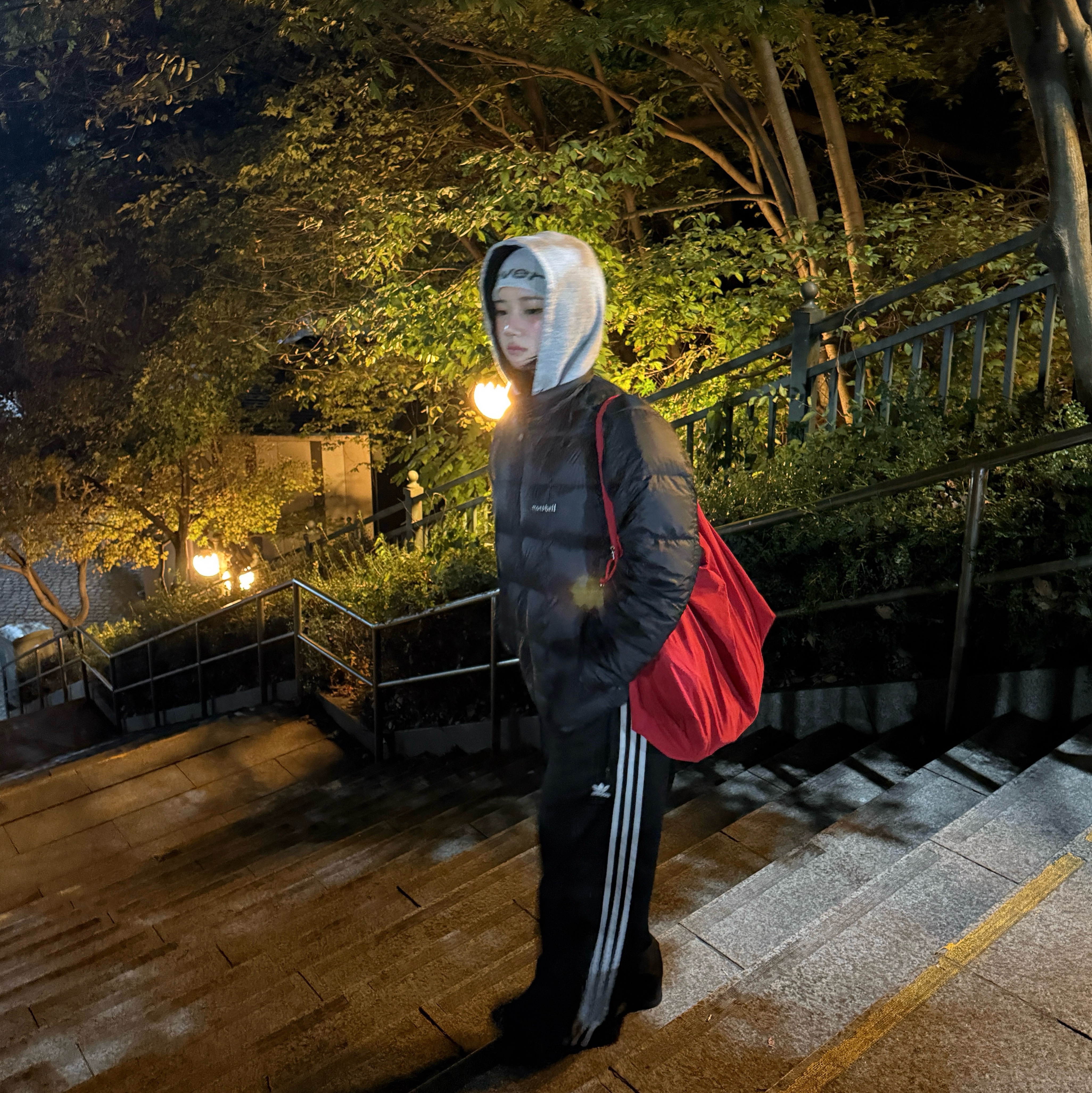 Montbell Superior Down Jacket Black 착용 스타일 - 1