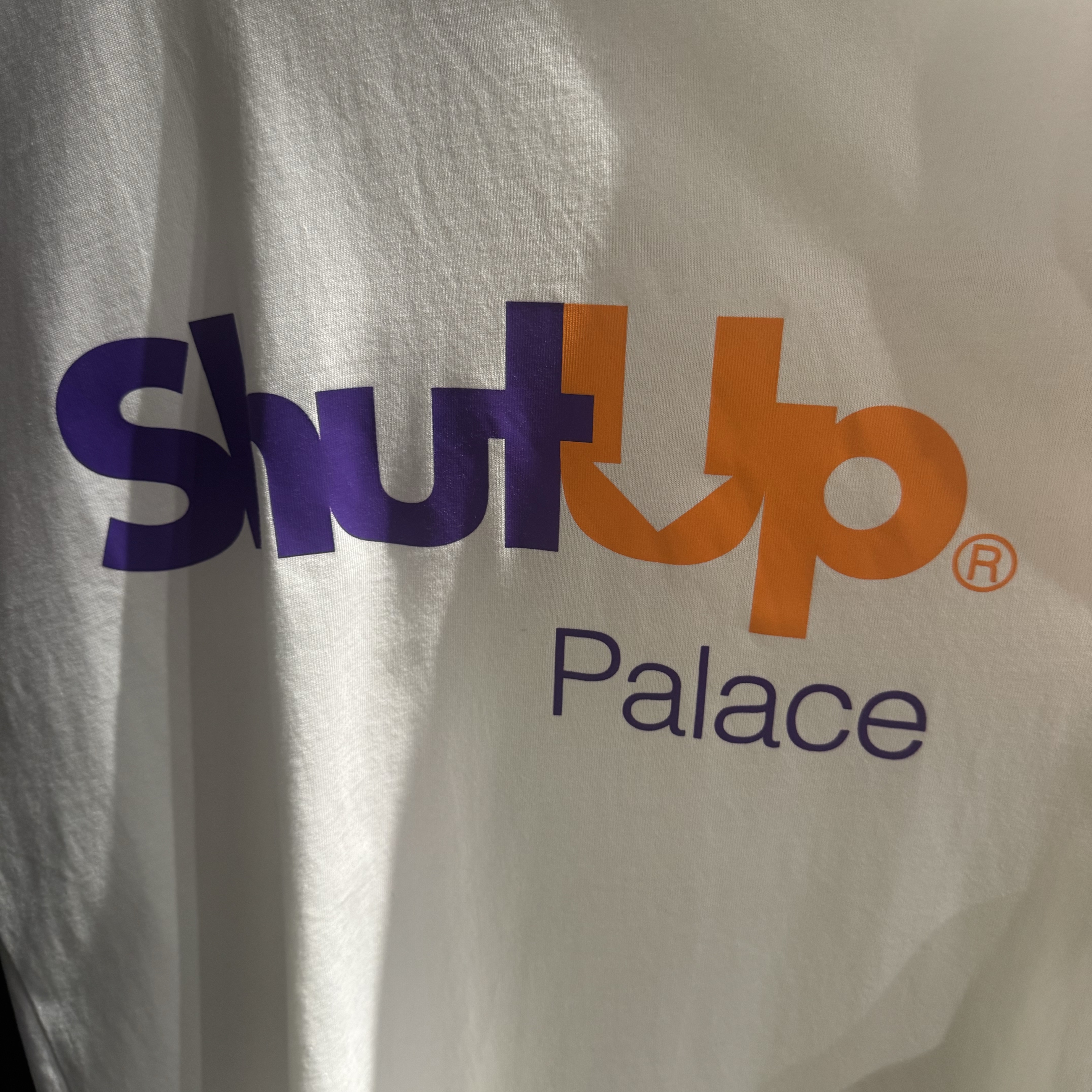 Palace Shut Up T-Shirt White - 25FW 착용 스타일