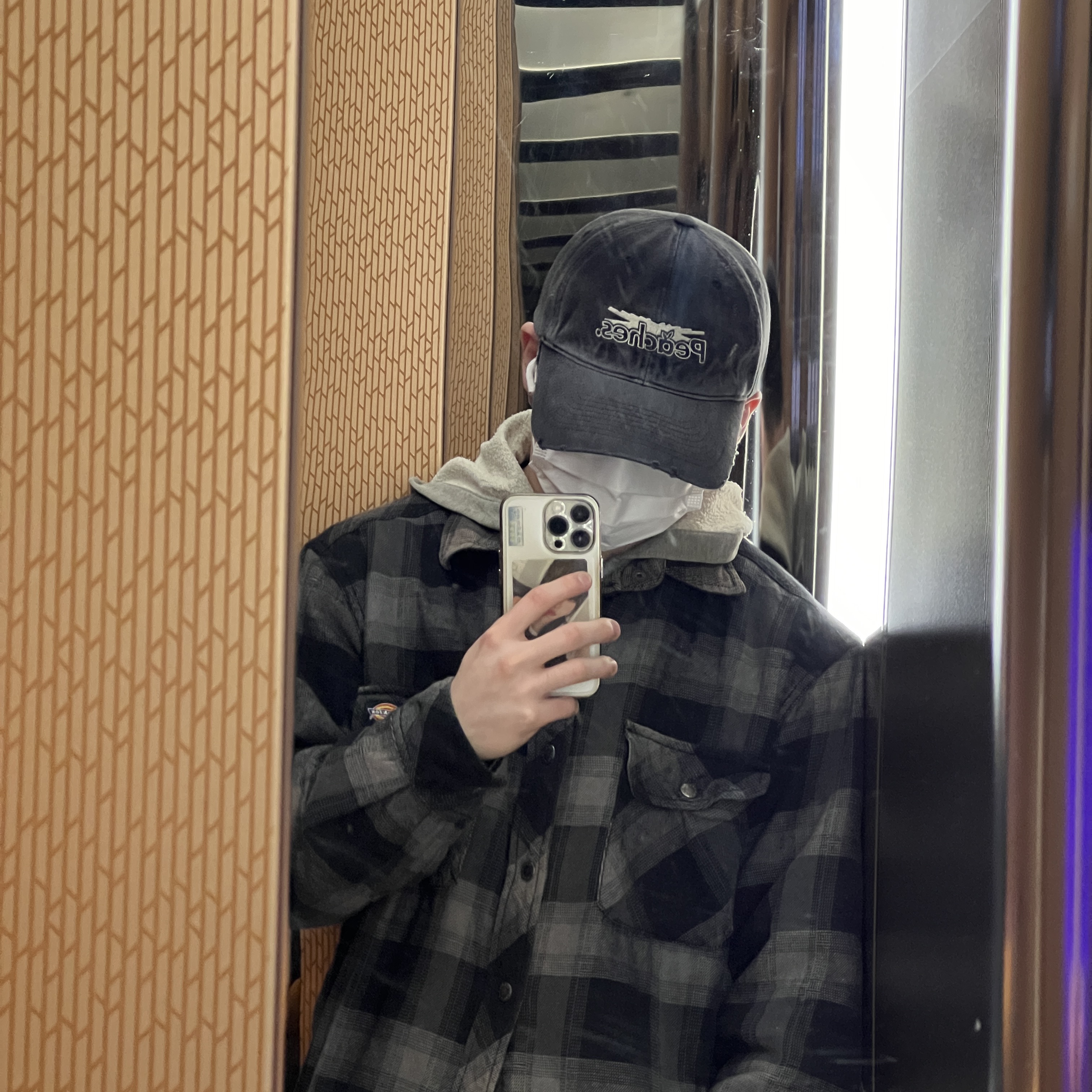 [예약 배송] [LE SSERAFIM x Peaches.] BALL CAP 착용 스타일