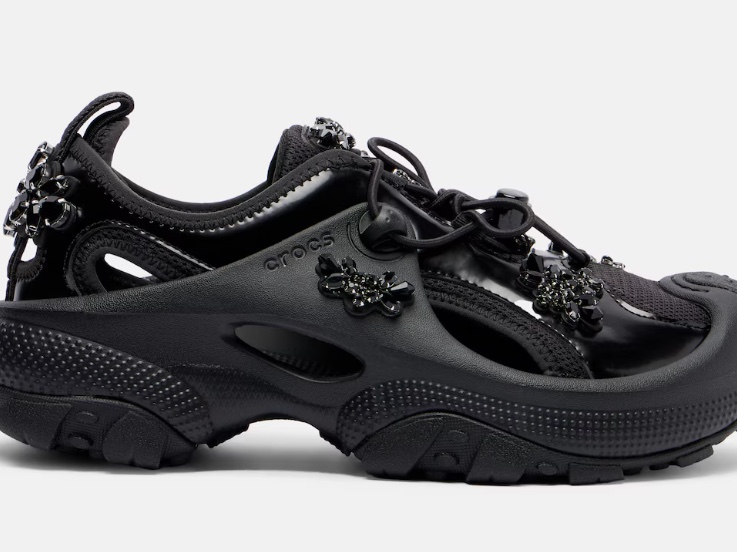 Crocs x Simone Rocha Trailbreak 2 Black 착용 스타일 - 2
