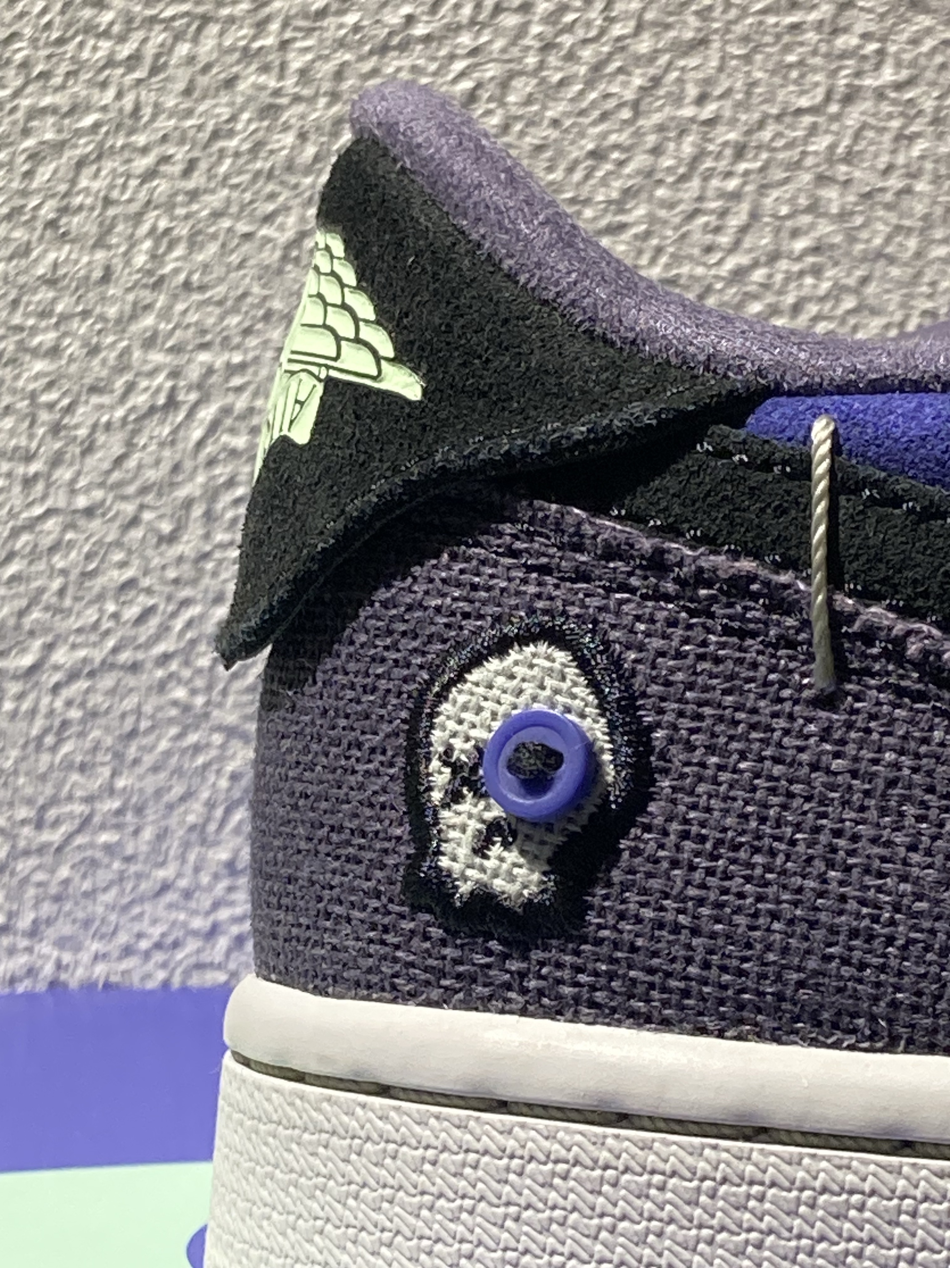 Jordan 1 x Zion Williamson Retro Low OG Regency Purple and Dark Raisin 착용 스타일 - 3