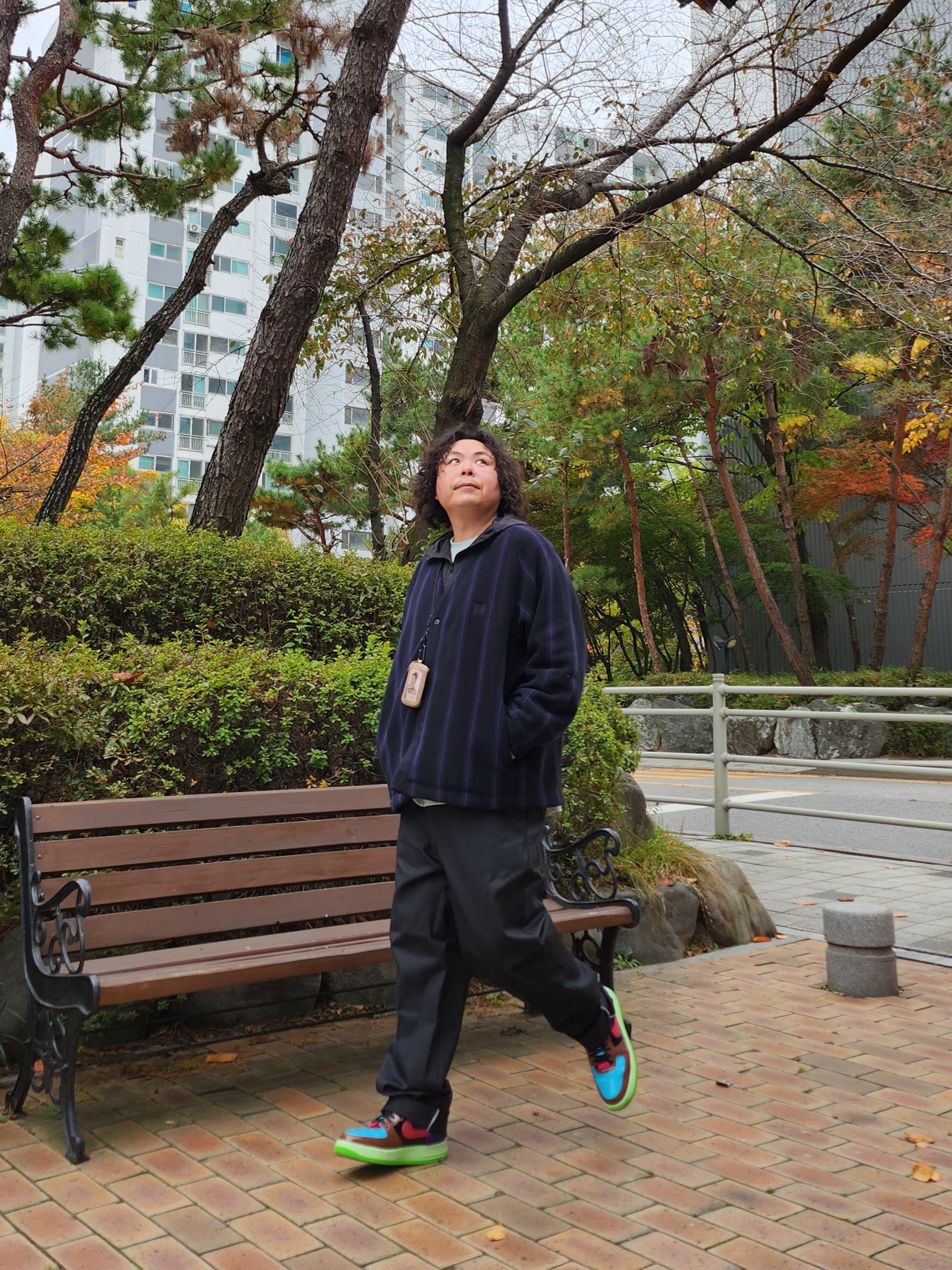 Uniqlo x Needles Fleece Oversized Cardigan Black - KR, Dickies Original 874 Work Pant Black 착용 스타일 - 3