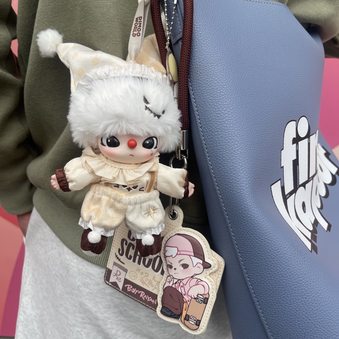 Pop Mart Why So Serious Series Vinyl Plush Pendant Lumino Feast (Opened Case) 착용 스타일