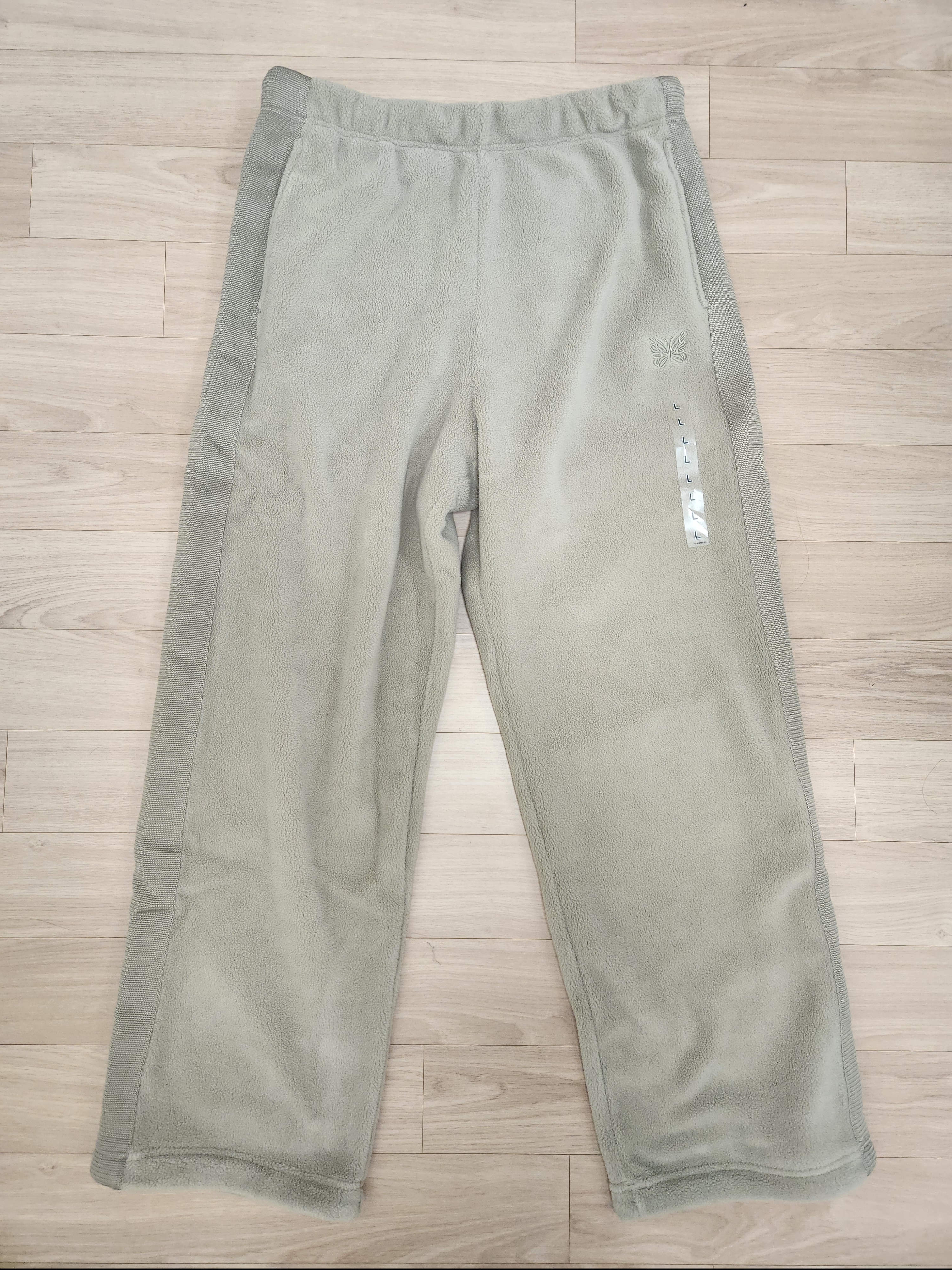 Uniqlo x Needles Fleece Wide Pants Beige - KR 착용 스타일
