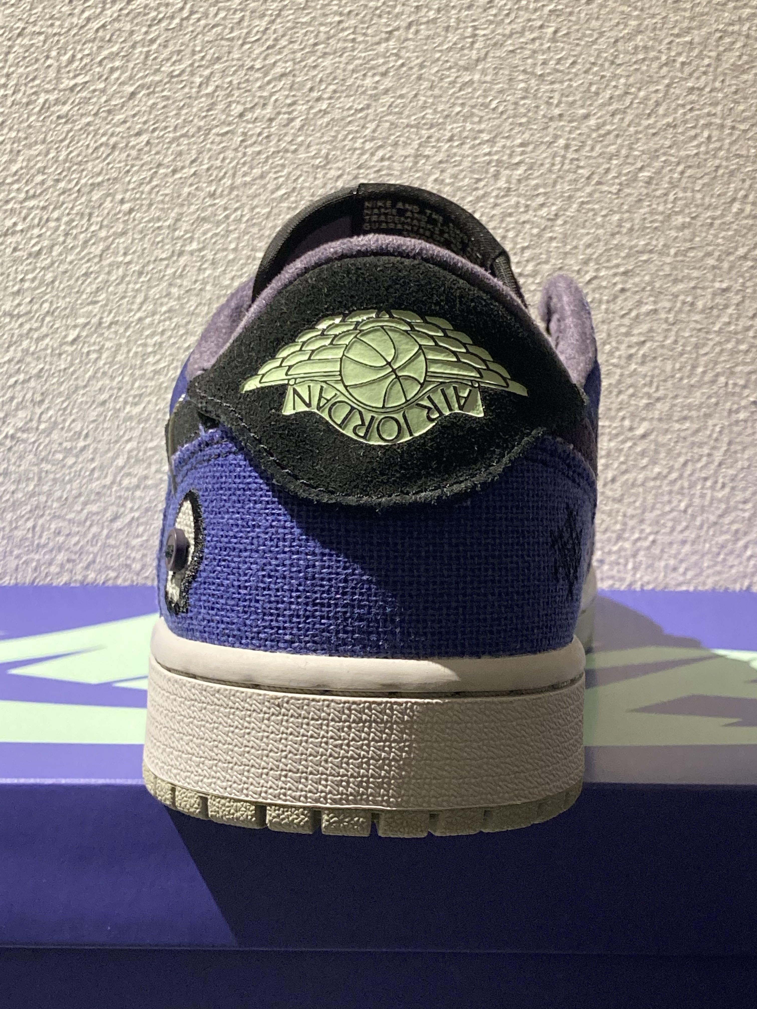 Jordan 1 x Zion Williamson Retro Low OG Regency Purple and Dark Raisin 착용 스타일 - 5