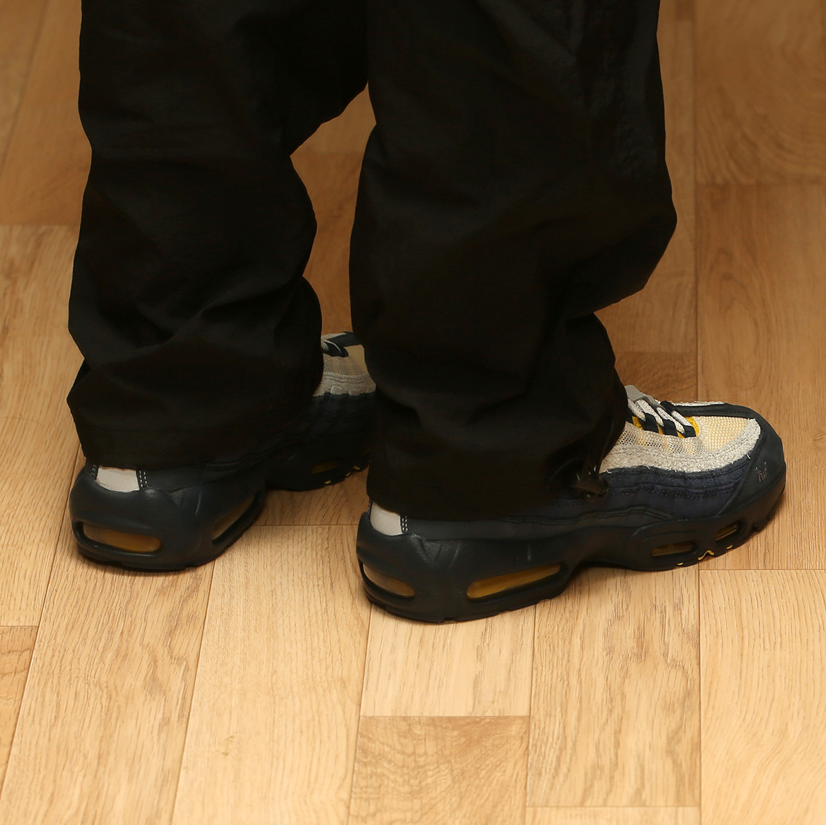 Nike x Eric Koston SB Air Max 95 Obsidian and Speed Yellow 착용 스타일 - 4