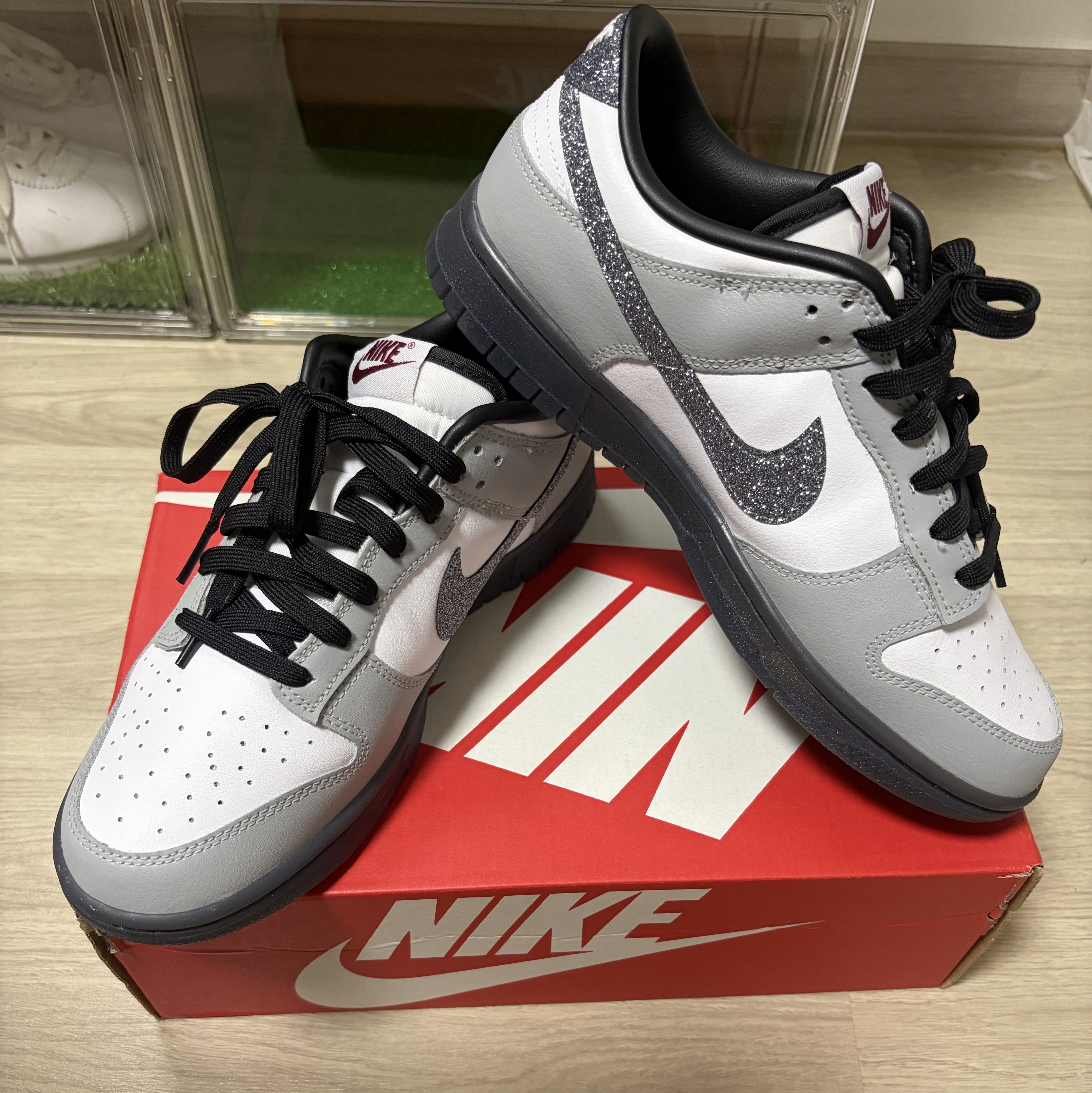 (W) Nike Dunk Low LX White Light Smoke Grey 착용 스타일