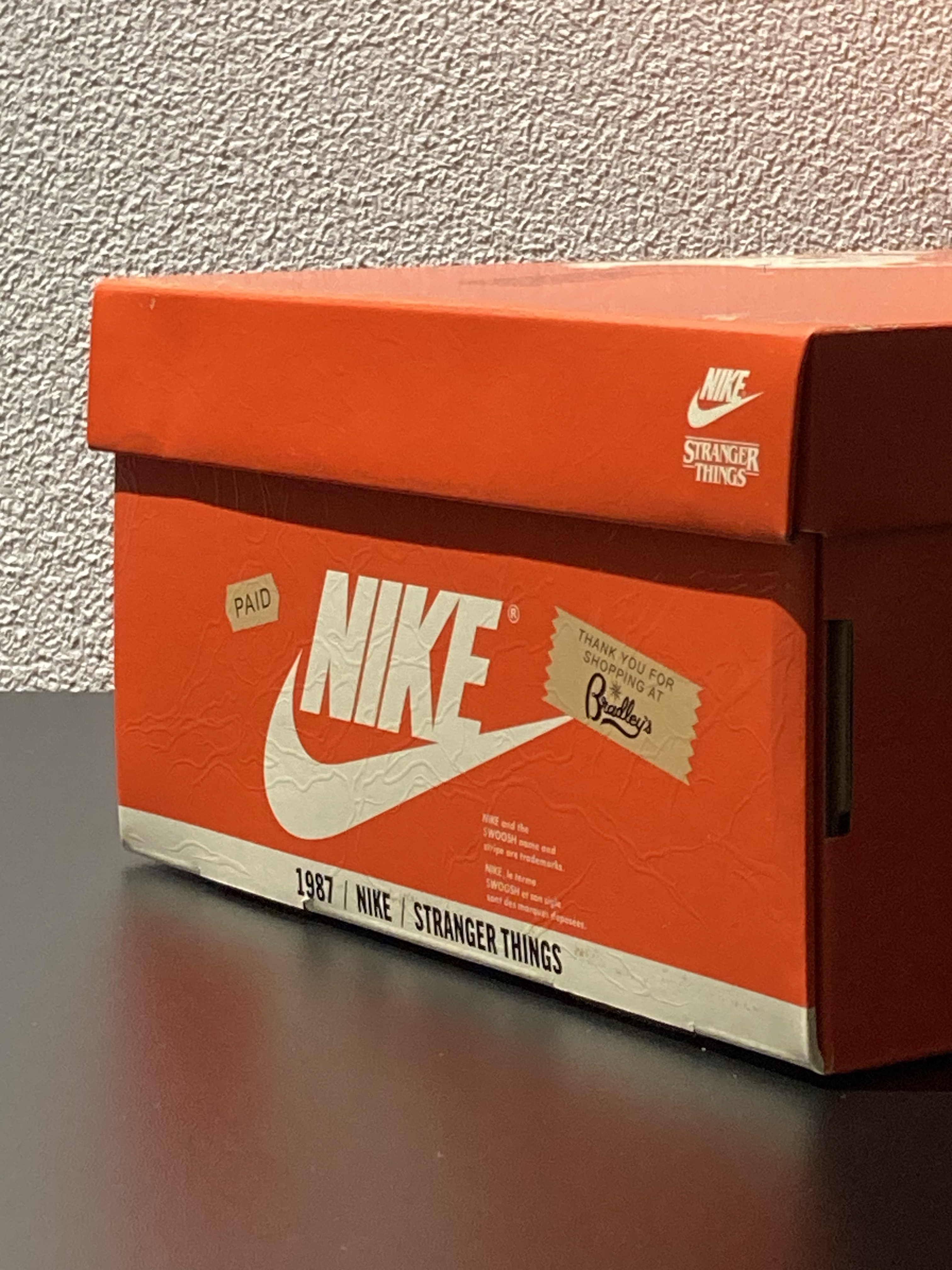 Nike x Stranger Things Dunk Low Phantom and Midnight Navy 착용 스타일 - 5