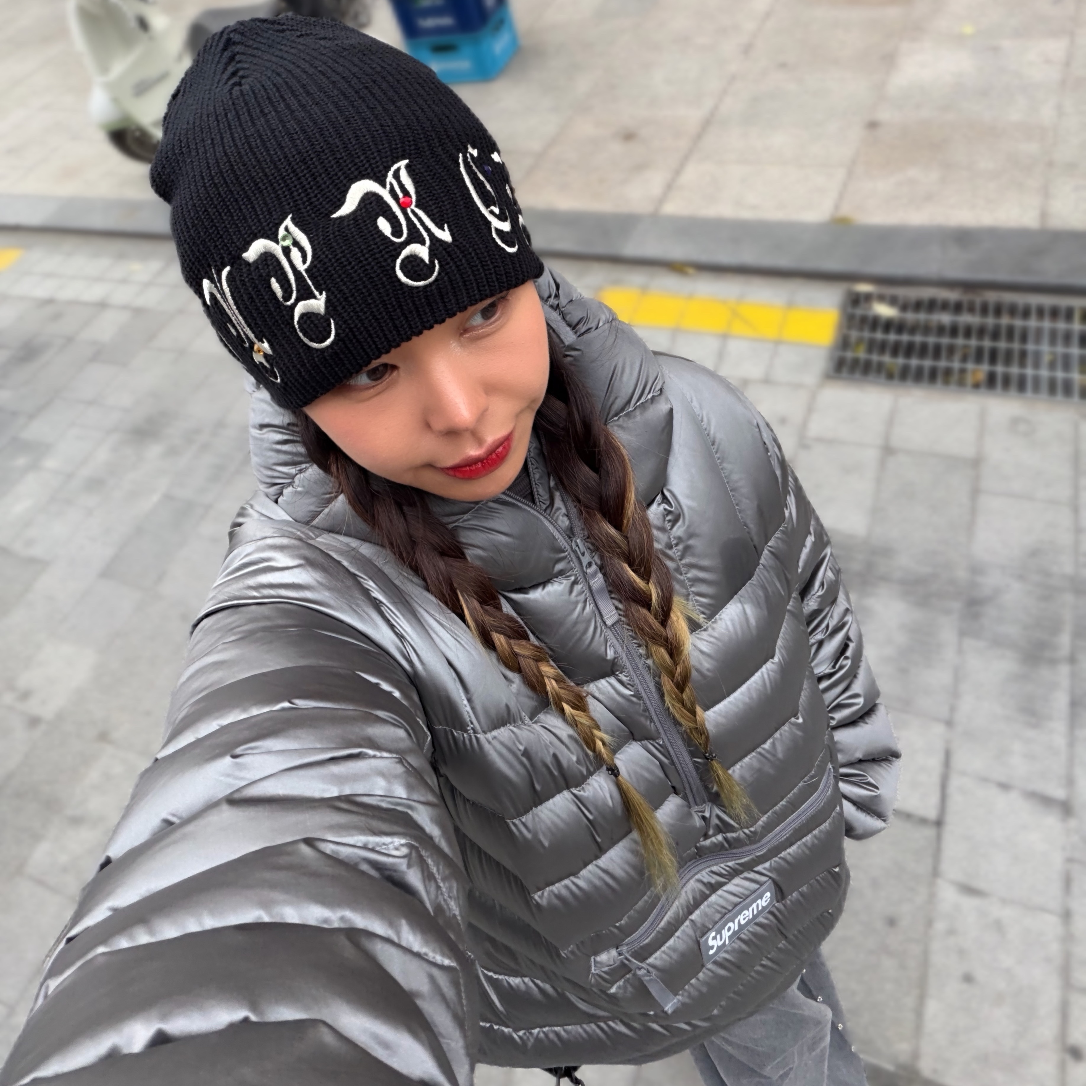 슈프림 AOI 젬스 비니 블랙 - 25FW | Supreme | KREAM