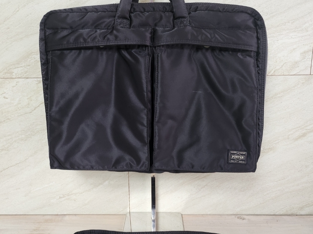 Porter Tanker 2Way Briefcase Black, Porter Tanker 2Way Briefcase Black 착용 스타일 - 5