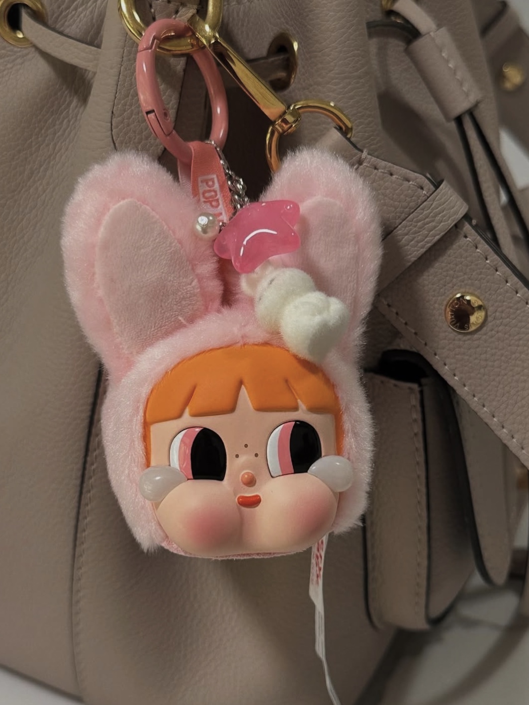 Pop Mart Crybaby x Powerpuff Girls Series Keyring Bunny Blossom (Opened Case) 착용 스타일