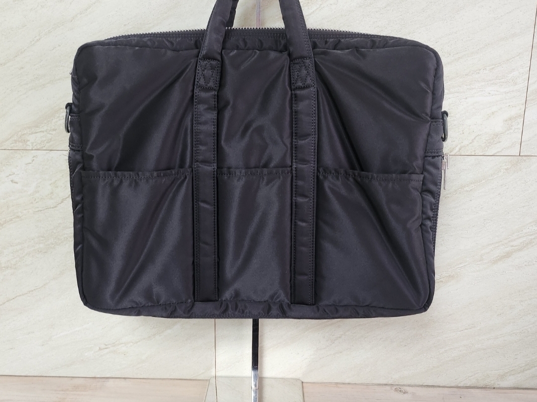 Porter Tanker 2Way Briefcase Black, Porter Tanker 2Way Briefcase Black 착용 스타일 - 6