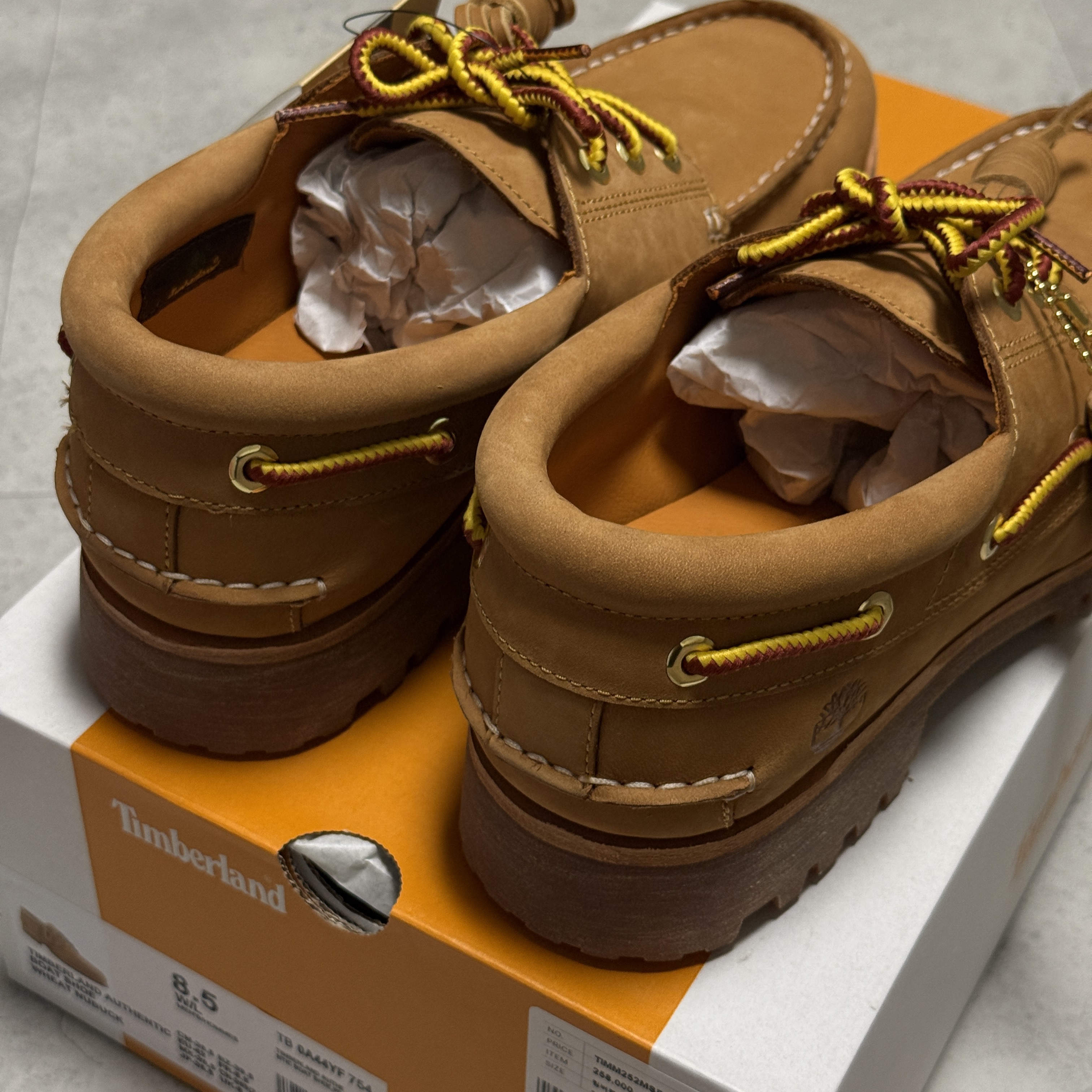 Timberland x AndreM Hoffwann 3-Eye Classic Lug Wheat - Wide 착용 스타일 - 4