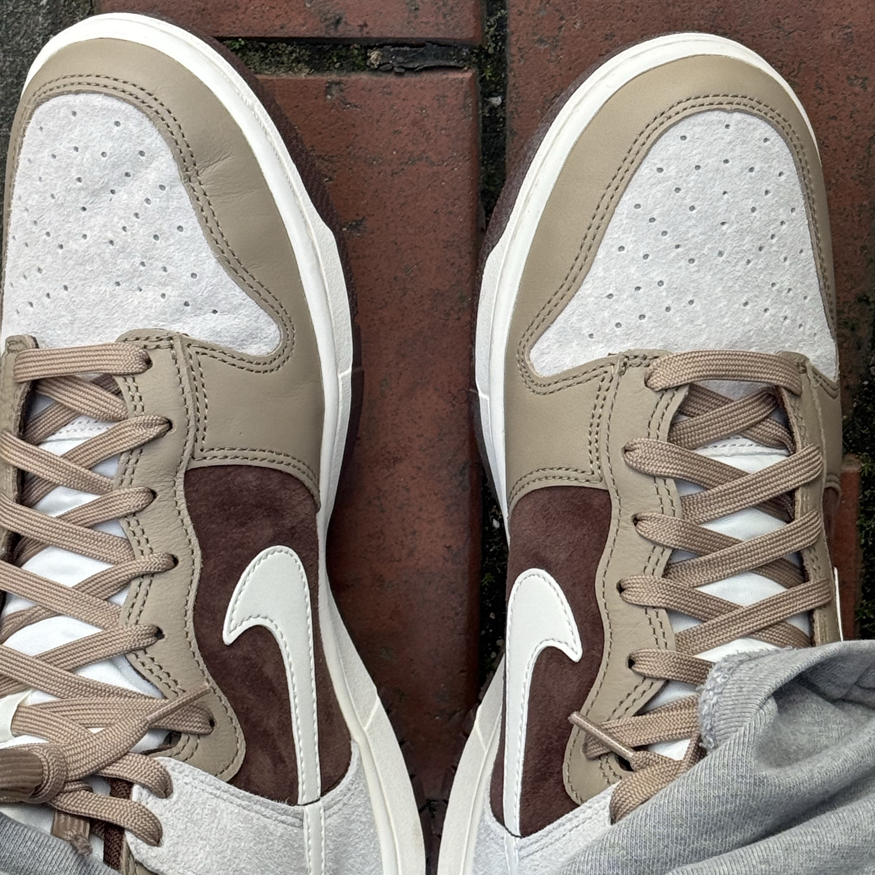 Nike Dunk High Retro PRM Light Chocolate 착용 스타일 - 2