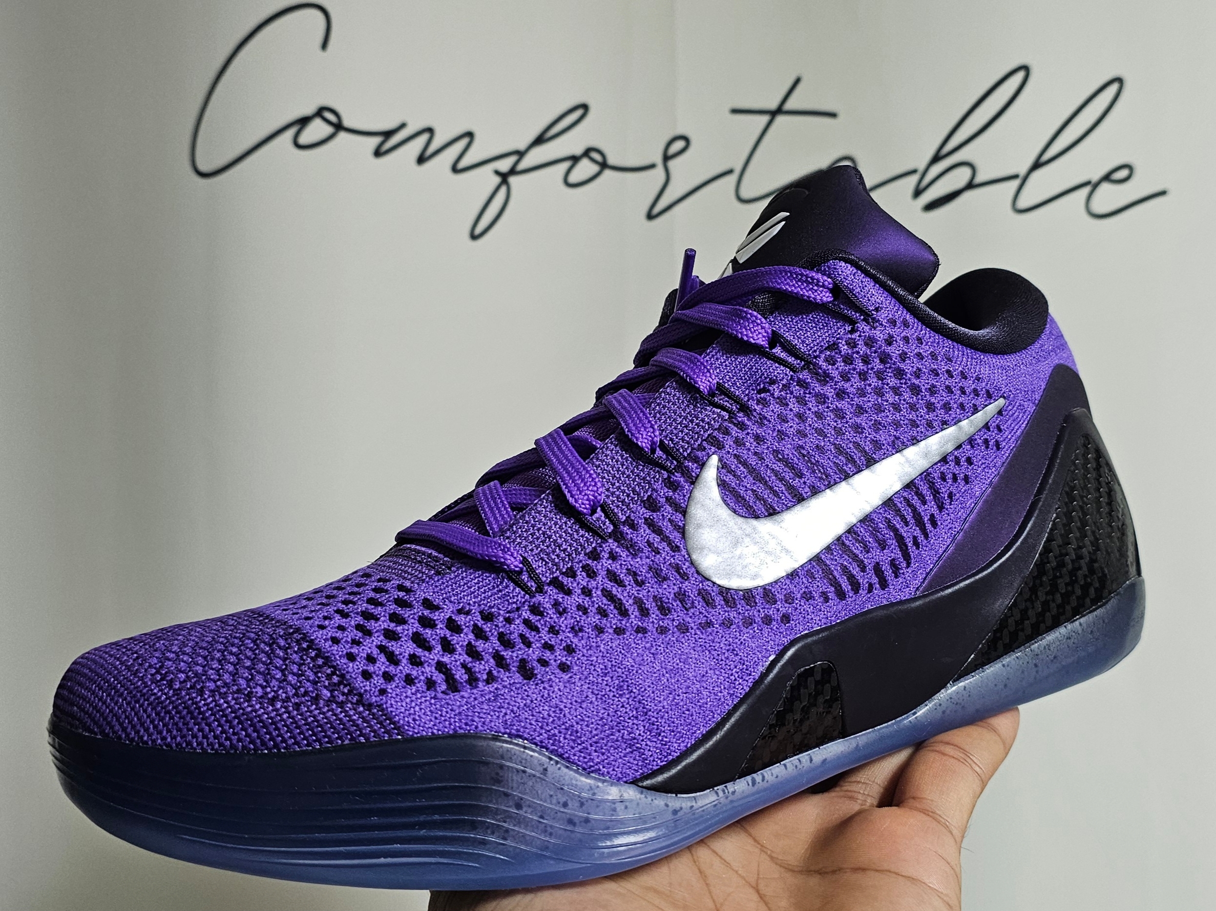 Nike Kobe 9 Elite Low Protro Hyper Grape and Cave Purple 착용 스타일 - 1