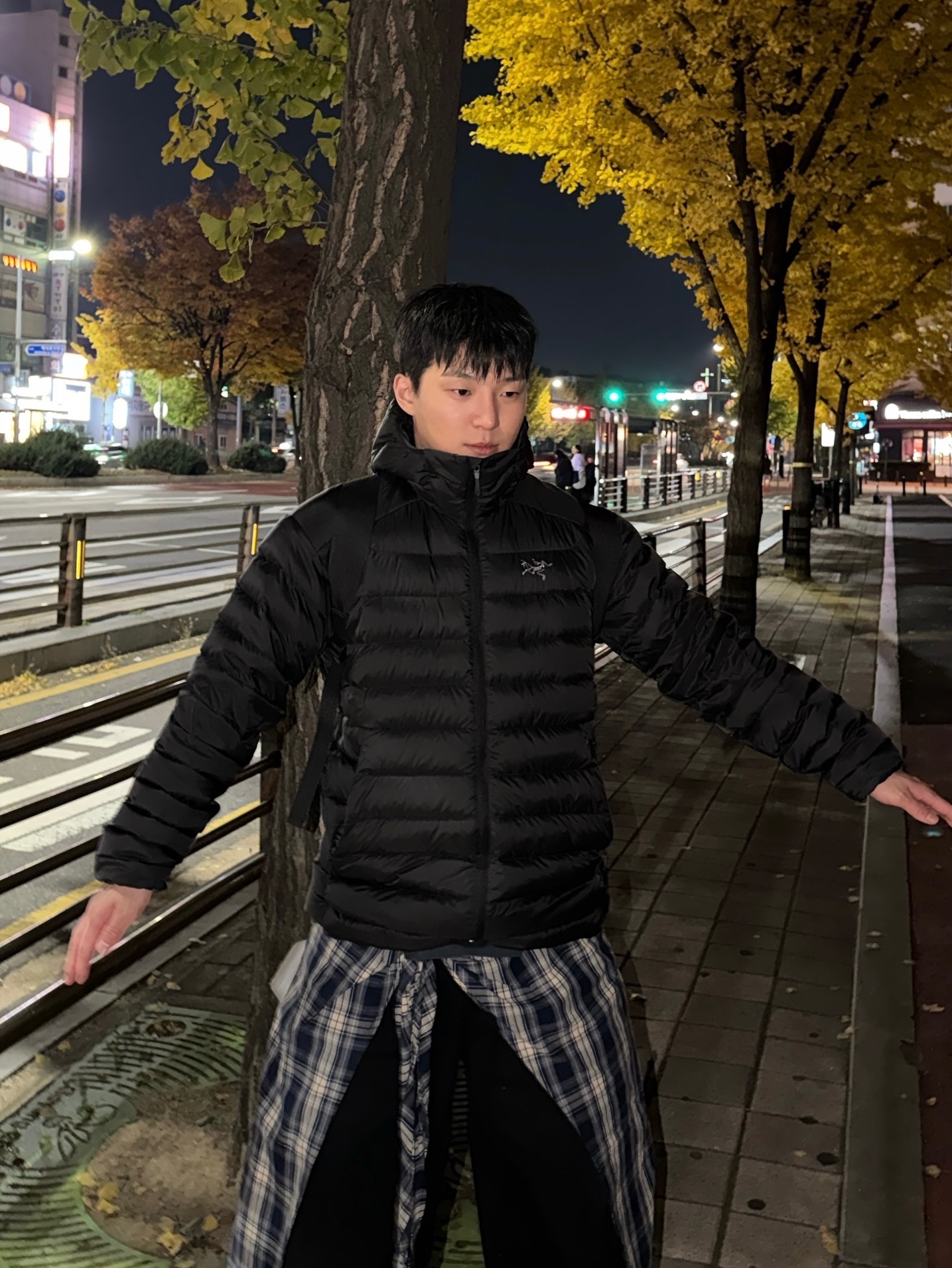 Arc'teryx Cerium Hoody Black 착용 스타일 - 1