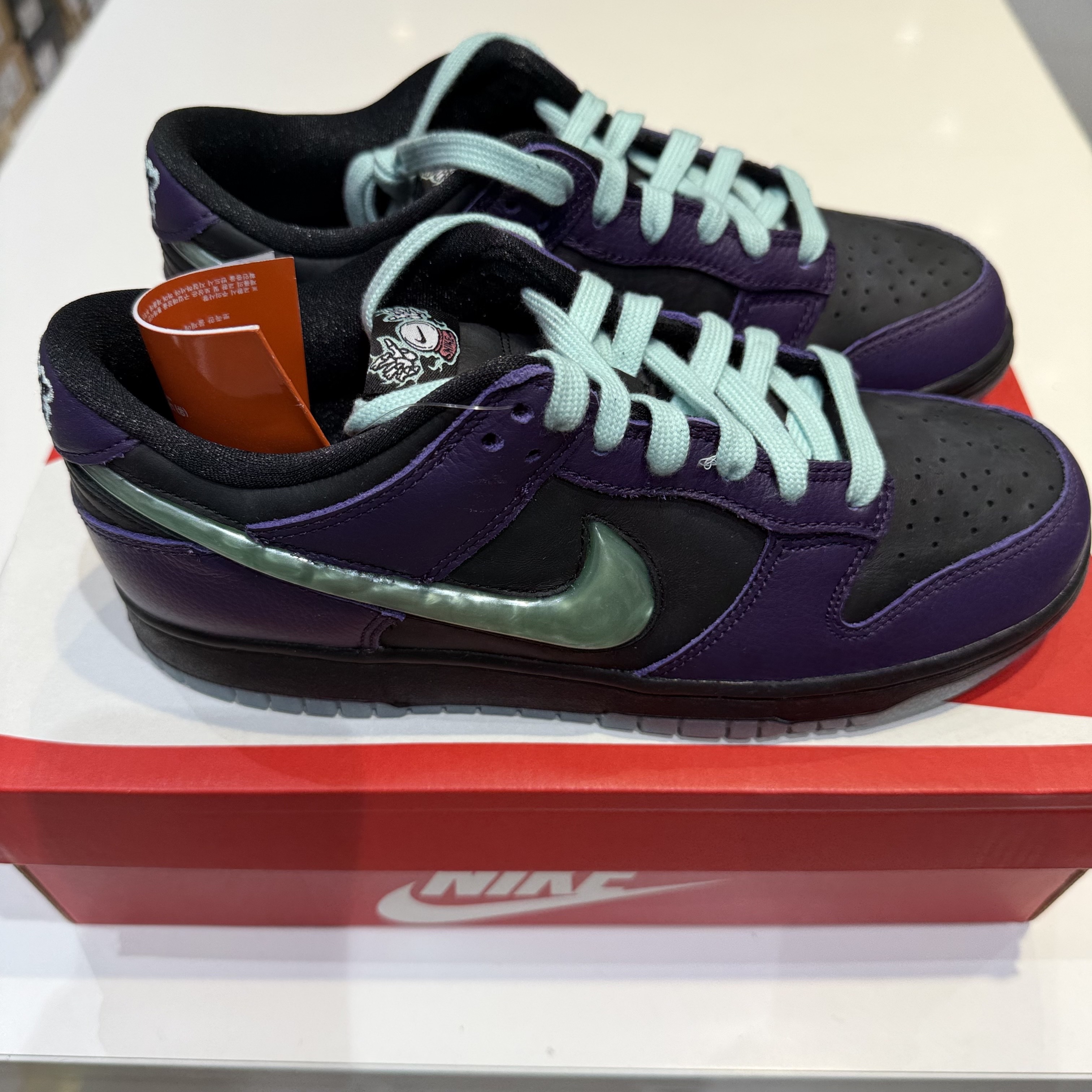 Nike Dunk Low LTD Black Artisan Teal 착용 스타일 - 4