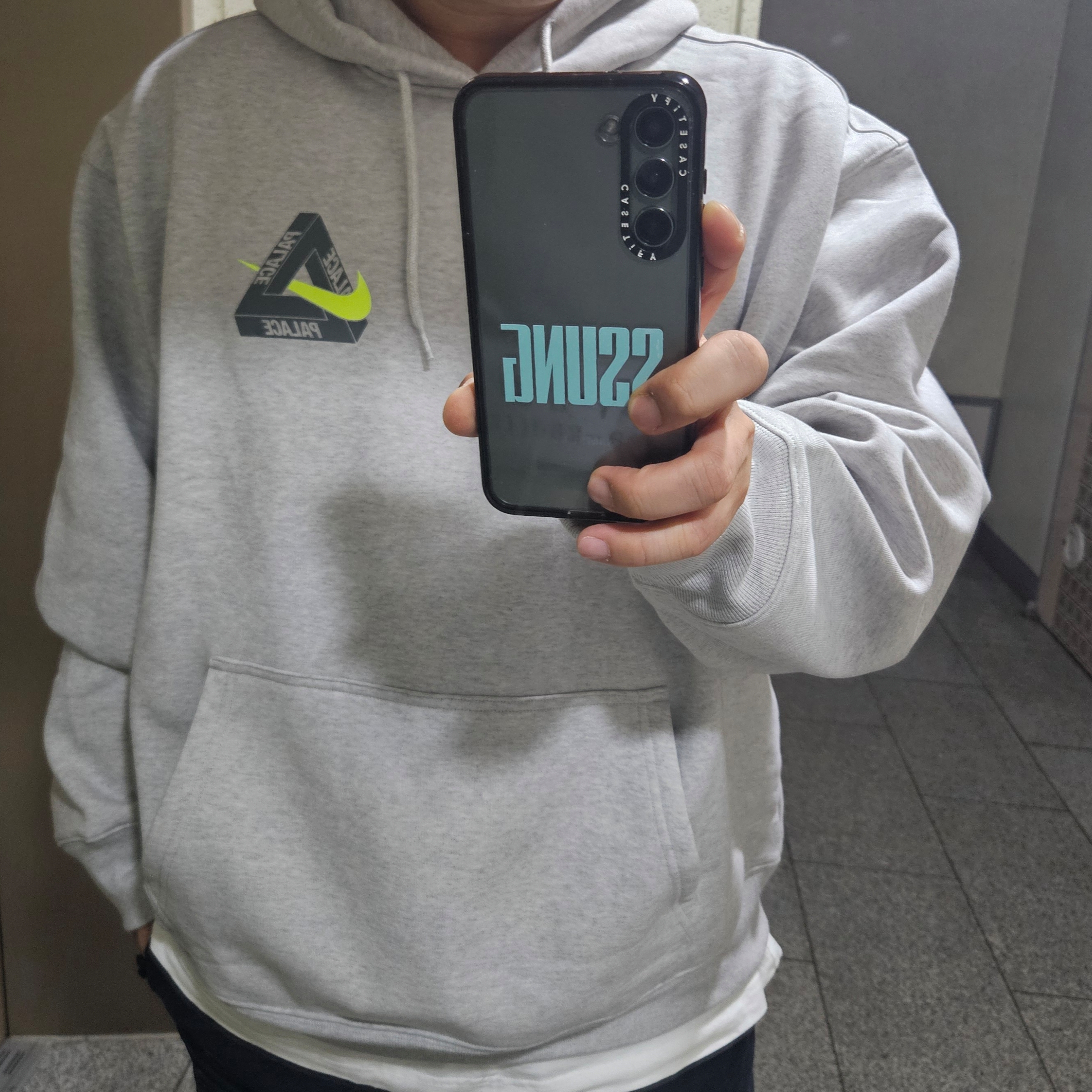 Palace x Nike Tri Swoosh Hood Grey Marl - 25FW 착용 스타일