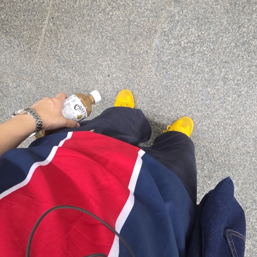 Onitsuka Tiger Mexico 66 Yellow Black 착용 스타일