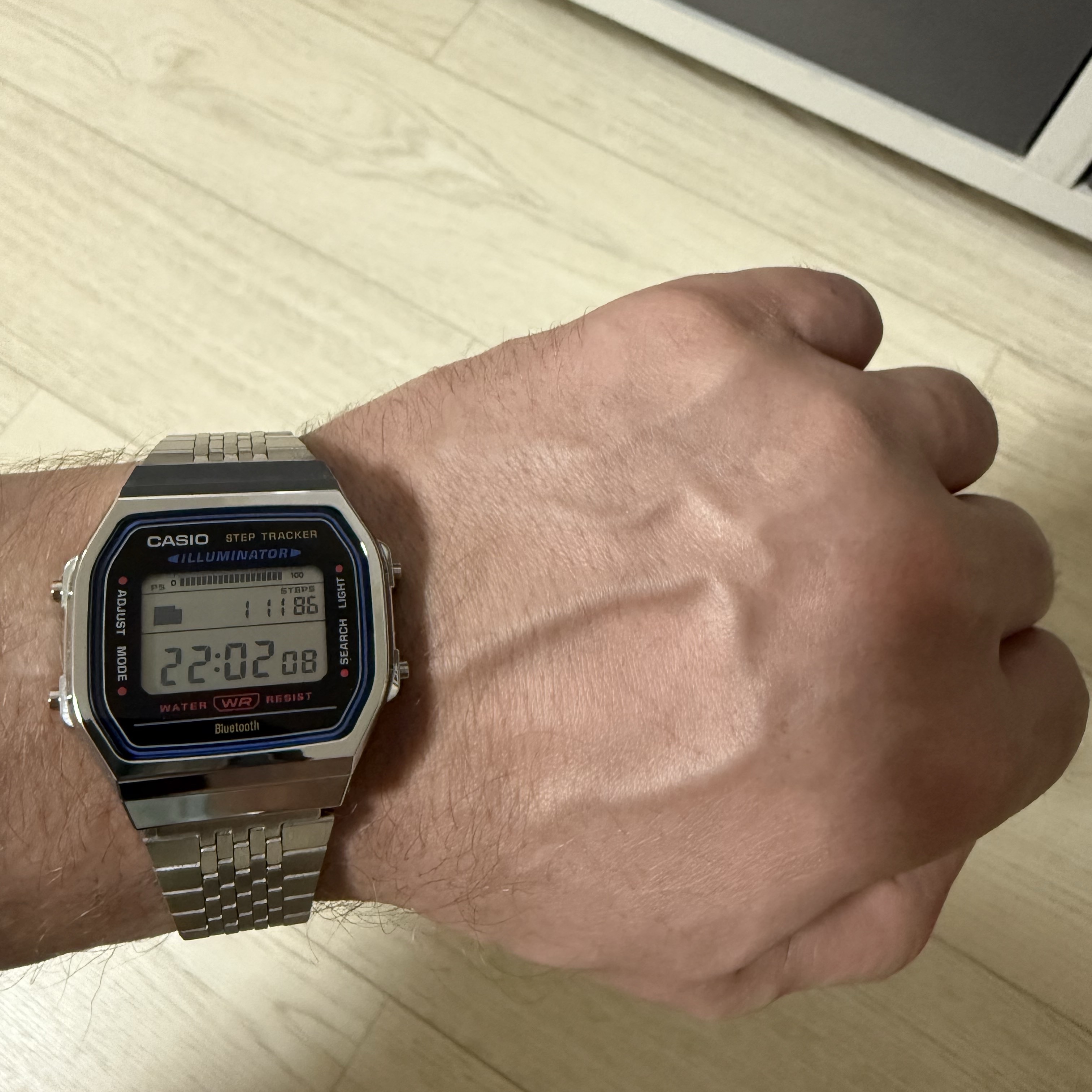 Casio ABL-100WE-1A 착용 스타일