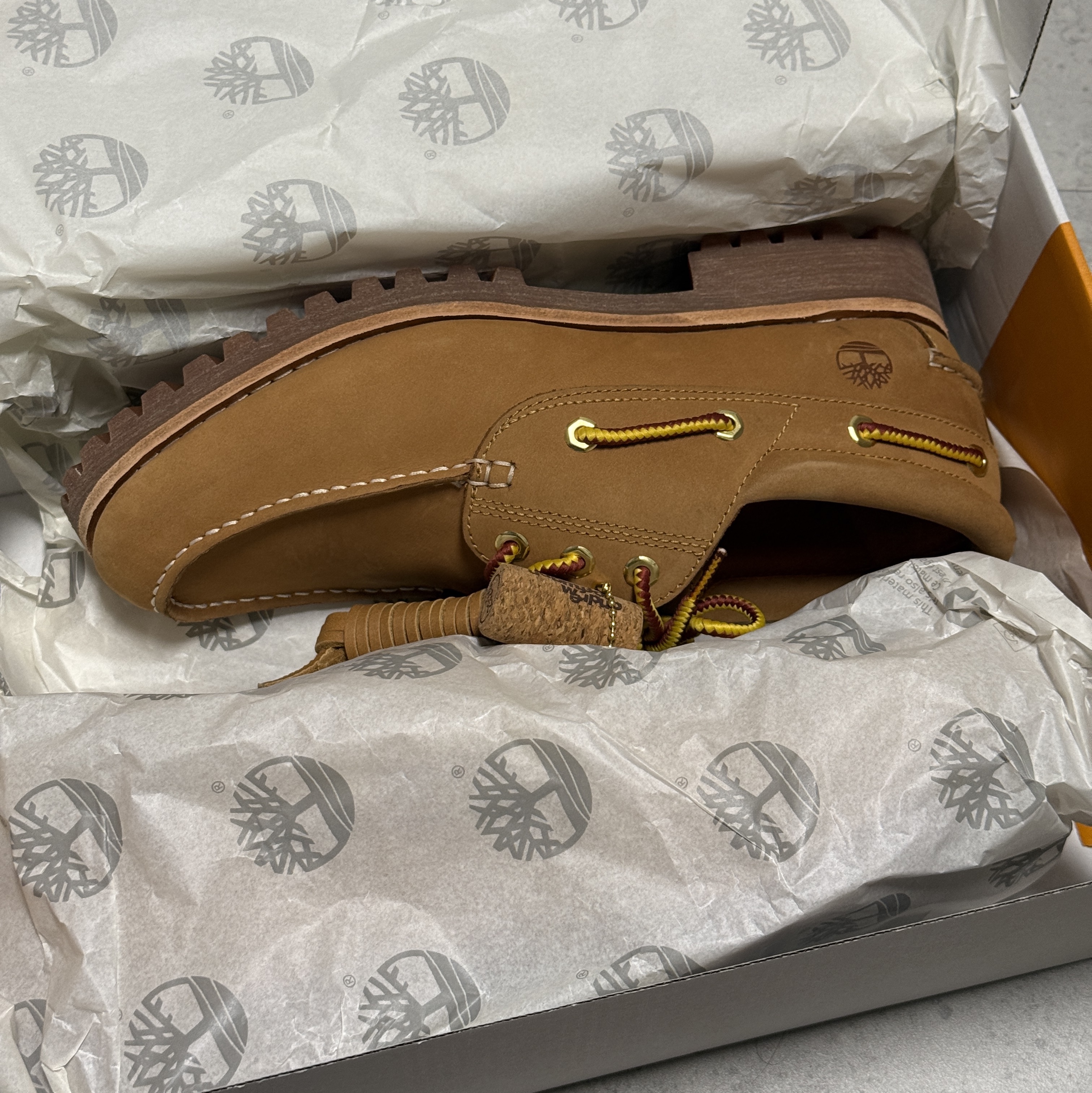 Timberland x AndreM Hoffwann 3-Eye Classic Lug Wheat - Wide 착용 스타일 - 2