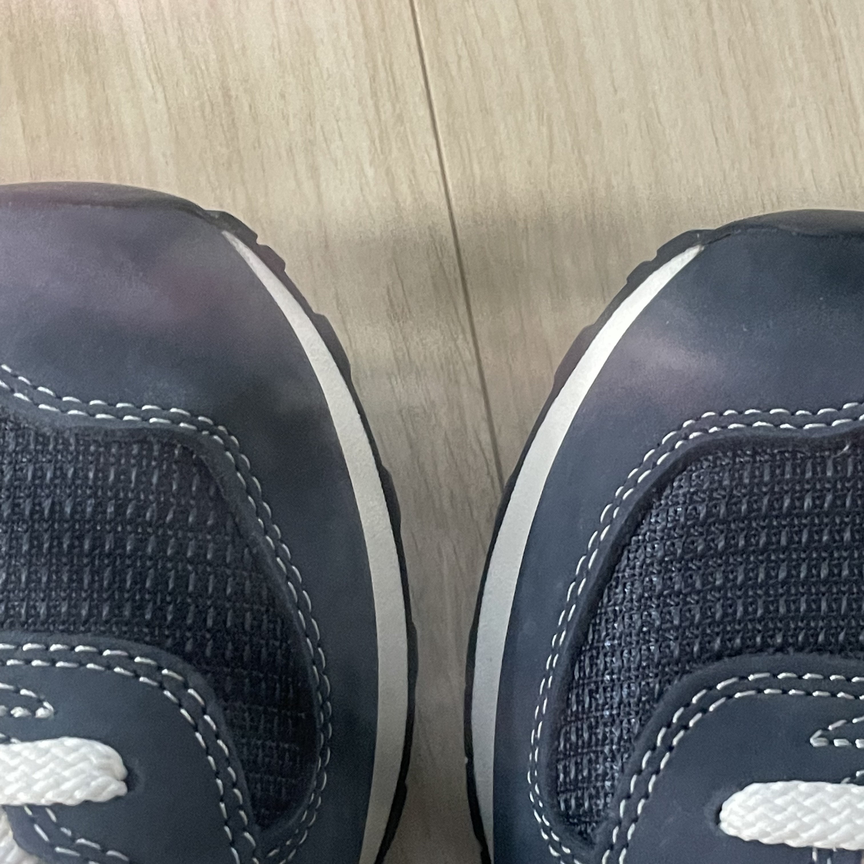New Balance x Pottery 574 Premium Hard Navy 착용 스타일 - 8