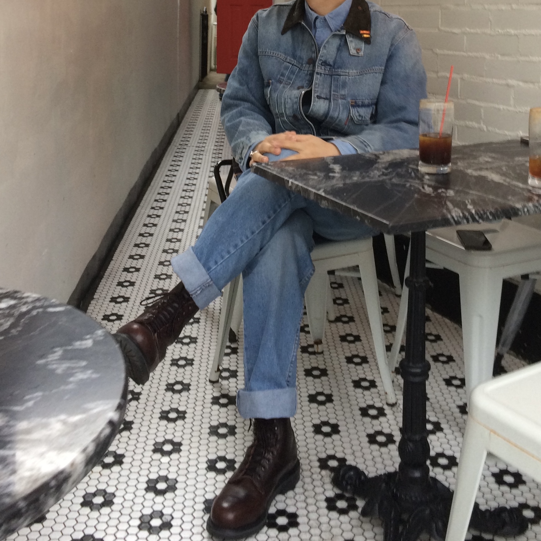 Levi's x Barbour Type II Trucker Jacket Vintage Washed Denim 착용 스타일 - 1