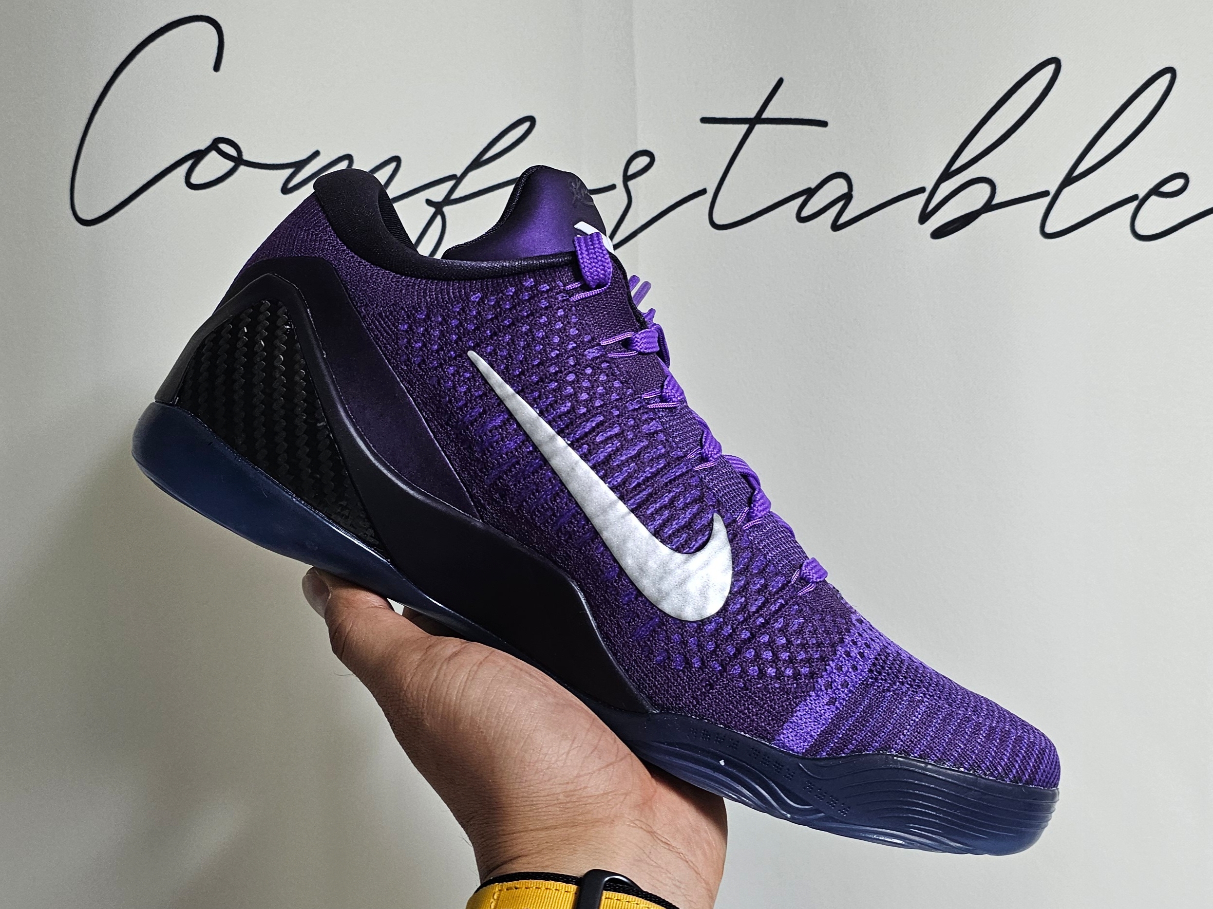 Nike Kobe 9 Elite Low Protro Hyper Grape and Cave Purple 착용 스타일 - 2