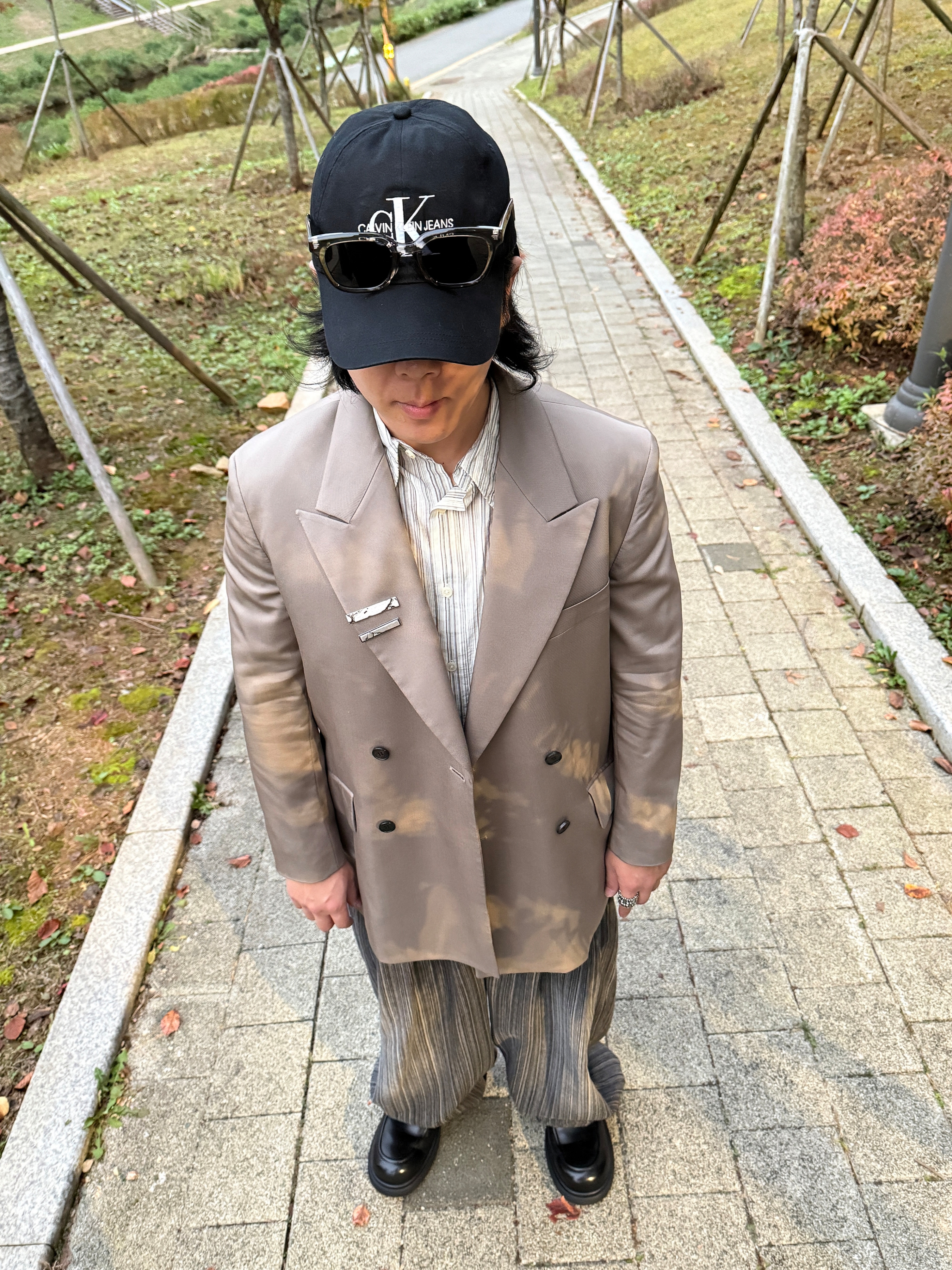 Calvin Klein CKJ Monogram Embroidery Ball Cap Black, Mistake project Duggo Black 착용 스타일 - 5