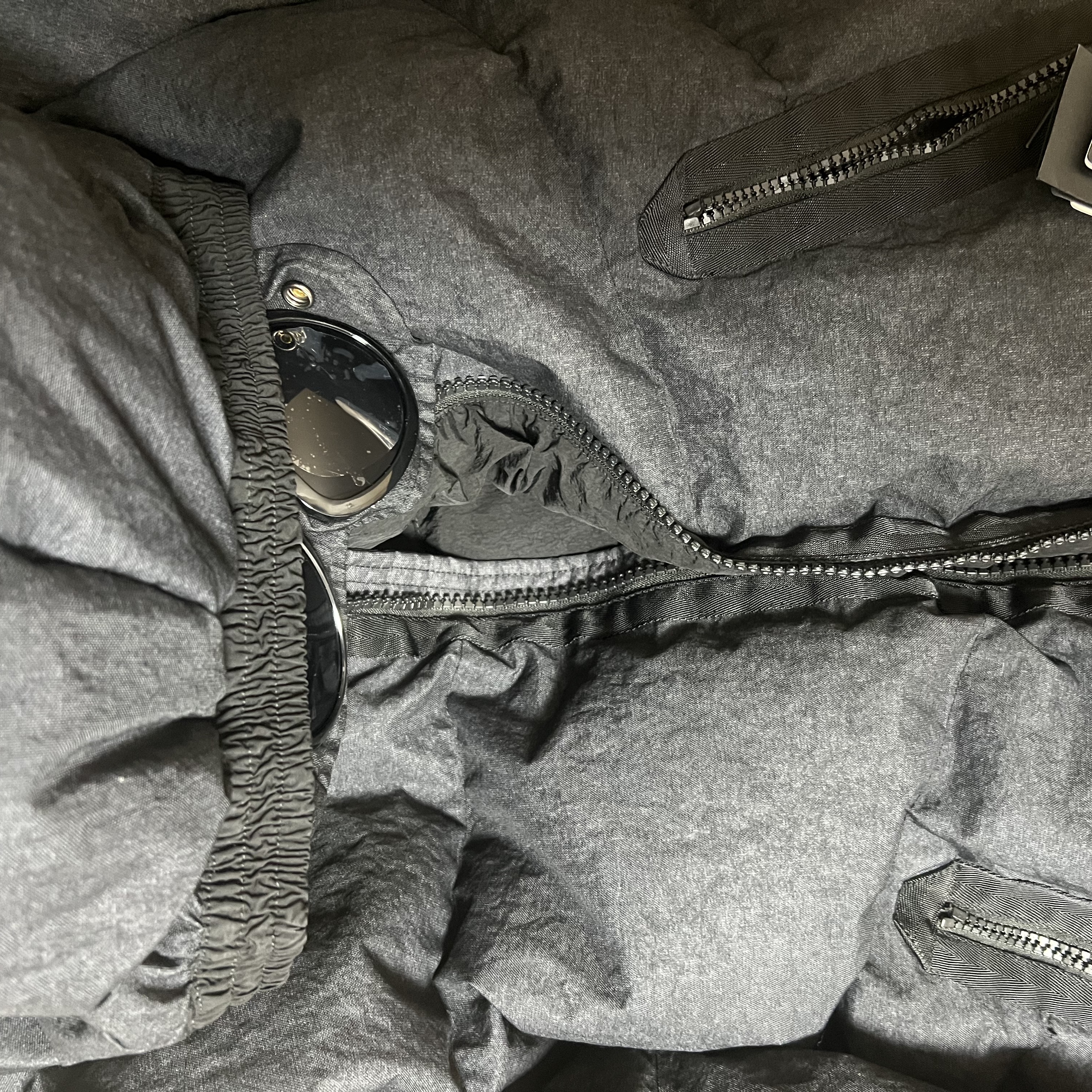 C.P. Company Co-Ted Goggle Down Jacket Black - 23FW 착용 스타일