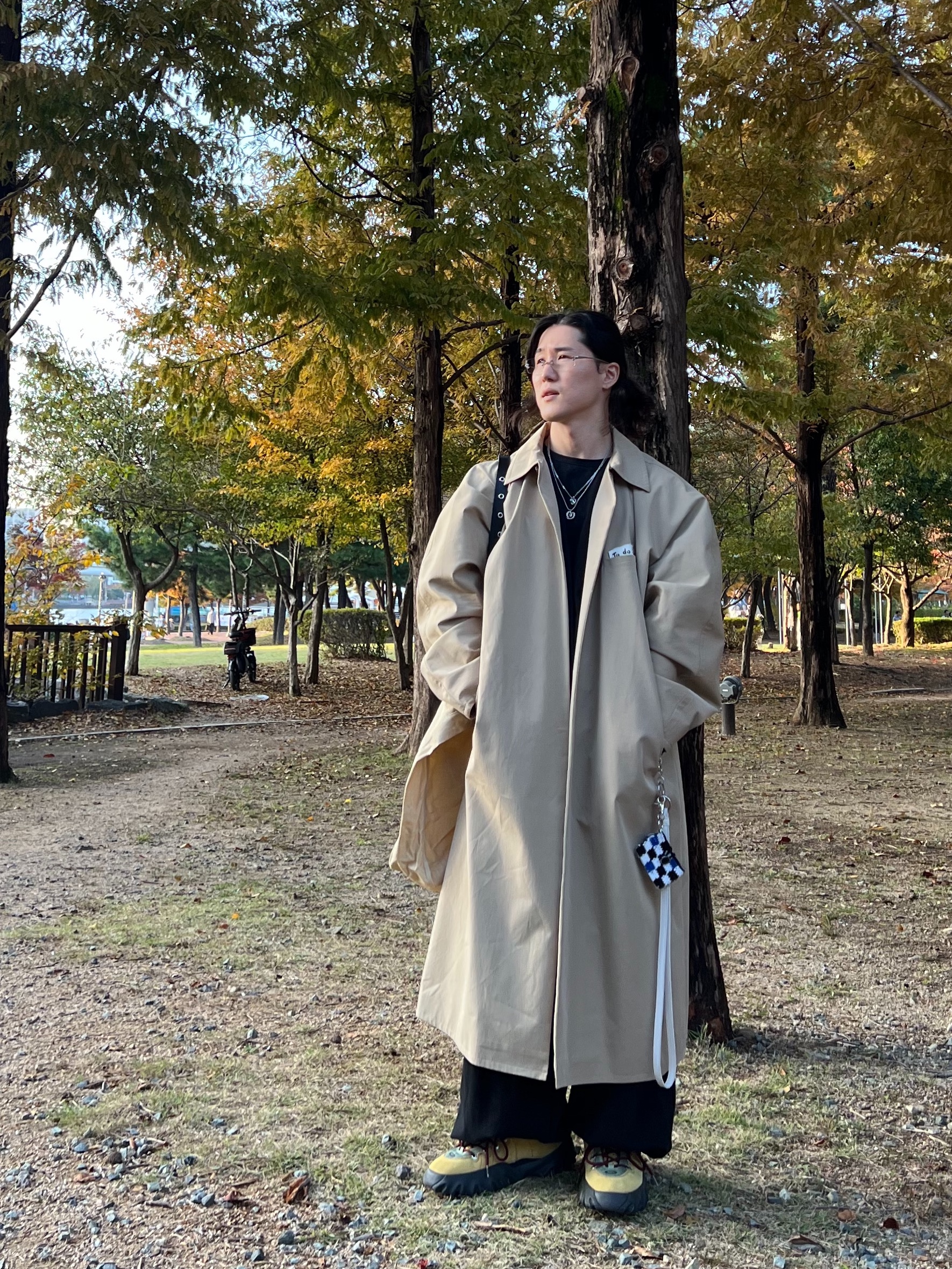 Oakley Factory Team Suede Flesh Edge Boots Yellow, STU Dolman Coat Beige 착용 스타일 - 2