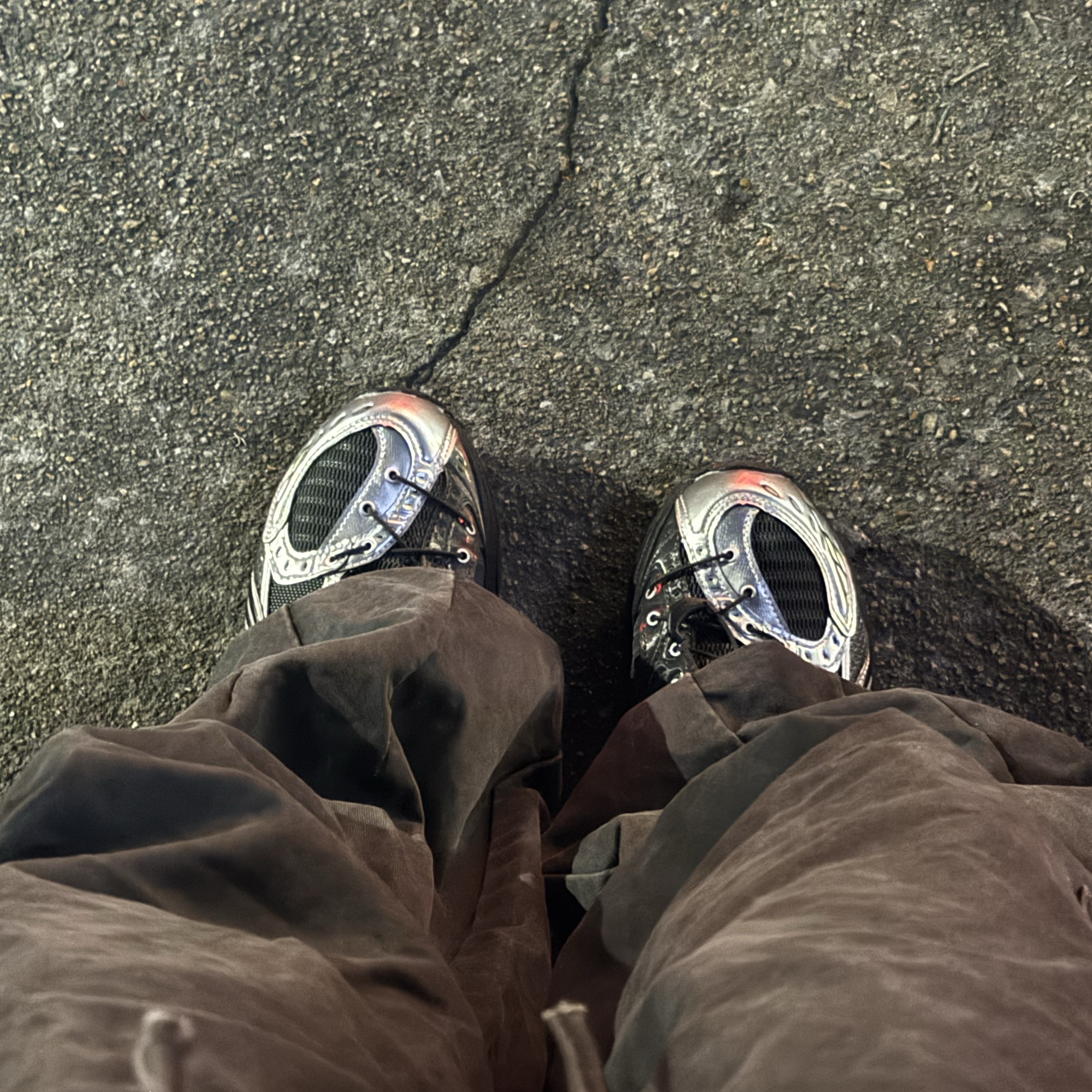 Asics x Unaffected Gel-Nimbus 10.1 Silver Black 착용 스타일 - 2