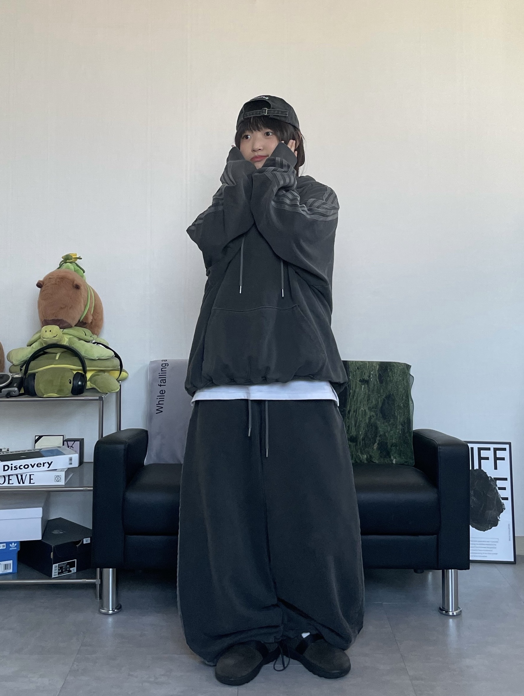 Supreme Pigment Canvas S Logo 6-Panel Black - 23SS 착용 스타일 - 3