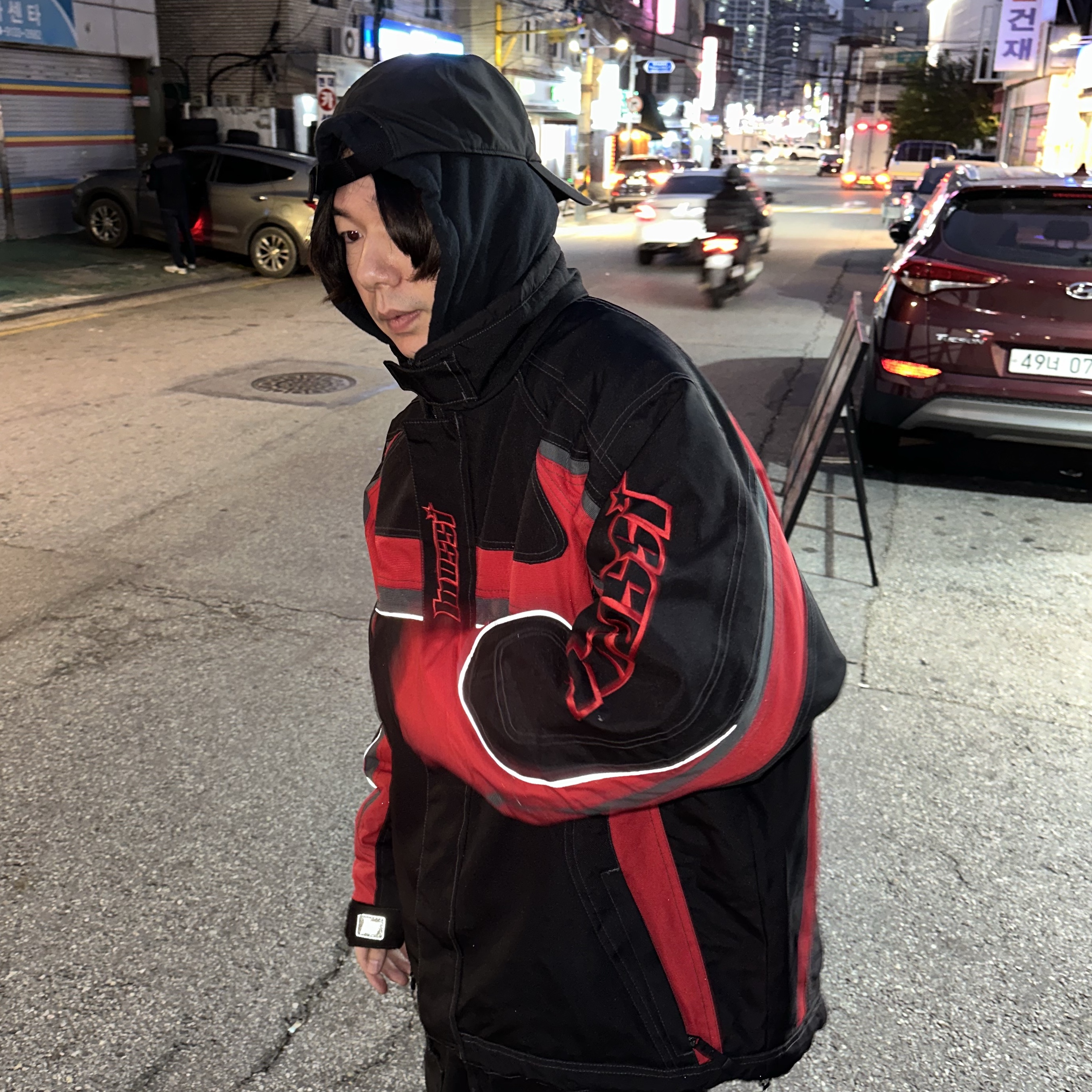 Balenciaga Triple S Black, Project G/R Backward Denim Pants Black 착용 스타일 - 5