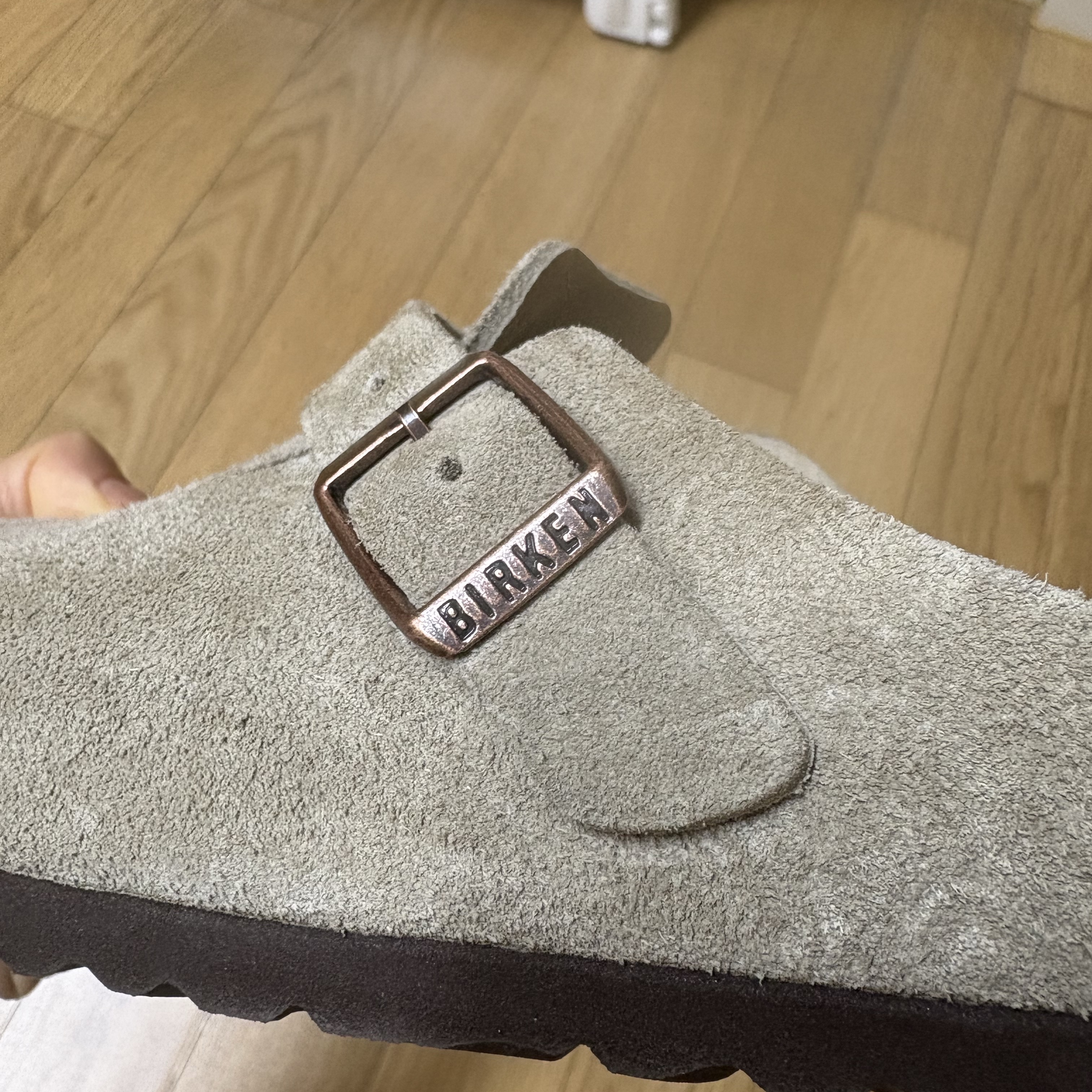 Birkenstock Boston Soft Footbed Taupe - Regular 착용 스타일 - 1