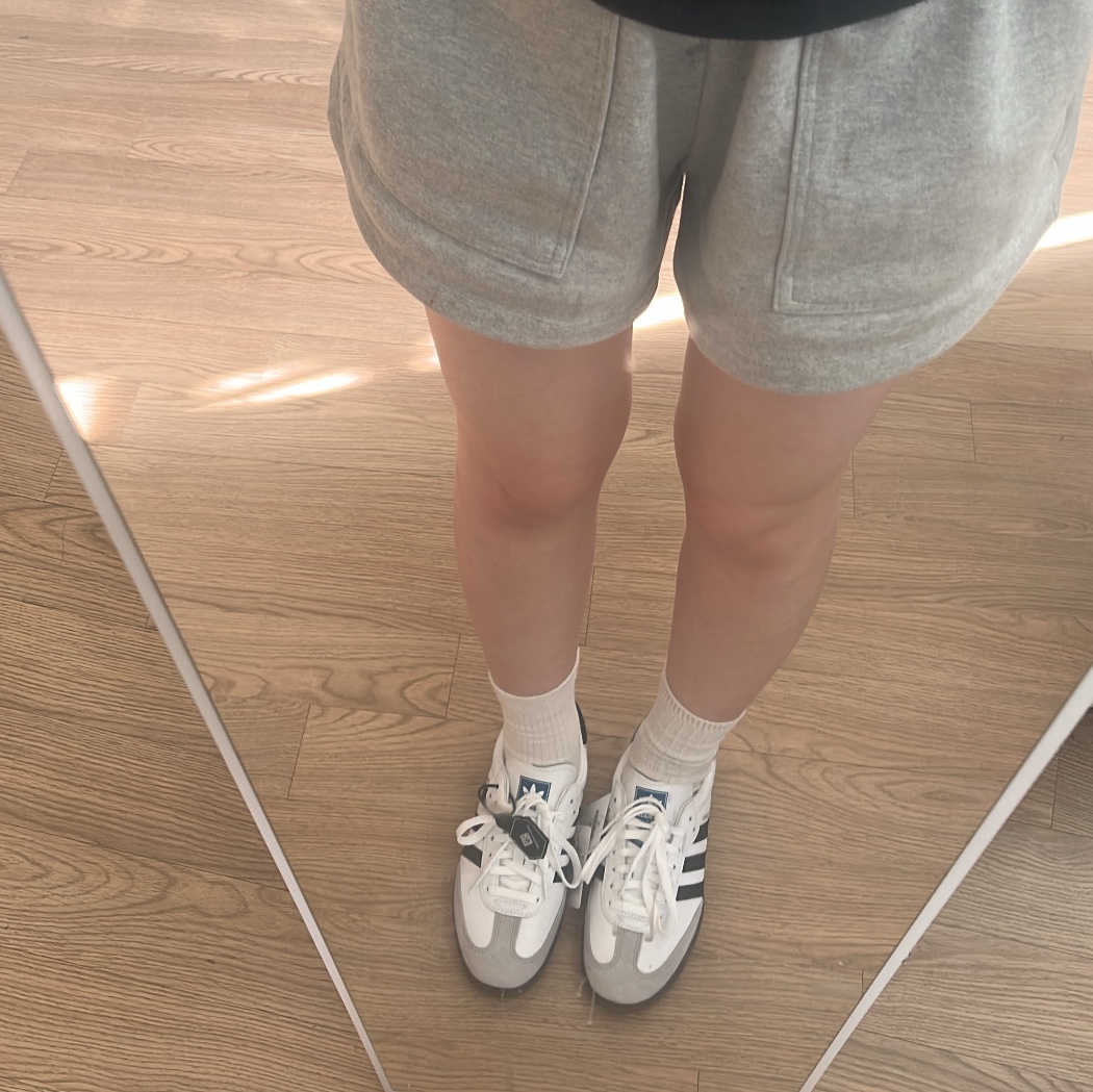 Adidas Samba OG Cloud White 착용 스타일 - 1