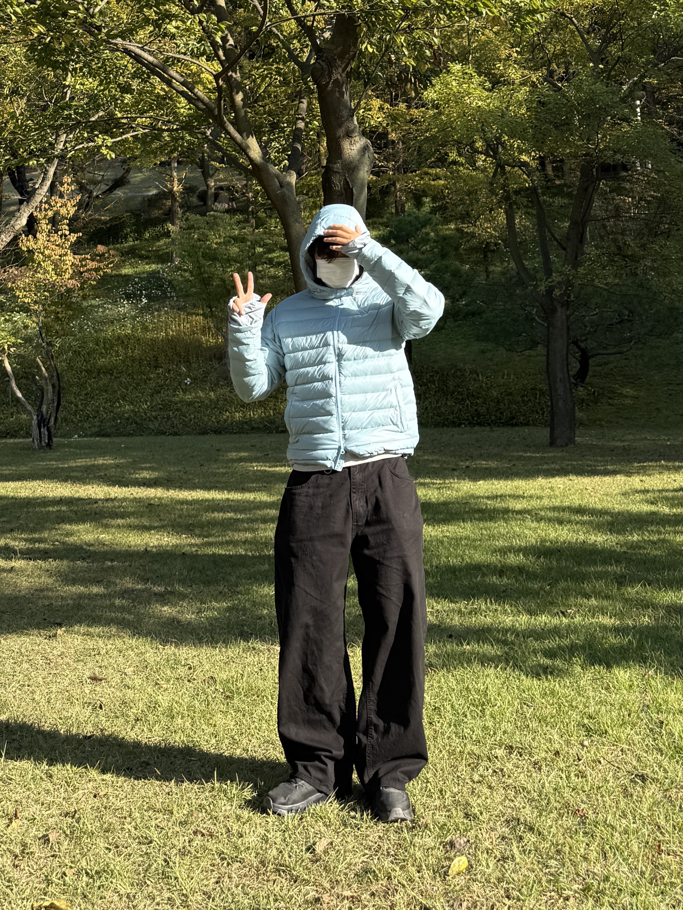 Musinsa Standard City Leisure Hooded Light Down Jacket Cloudy Blue, Musinsa Standard City Leisure Hooded Light Down Jacket Moon Blue 착용 스타일 - 4