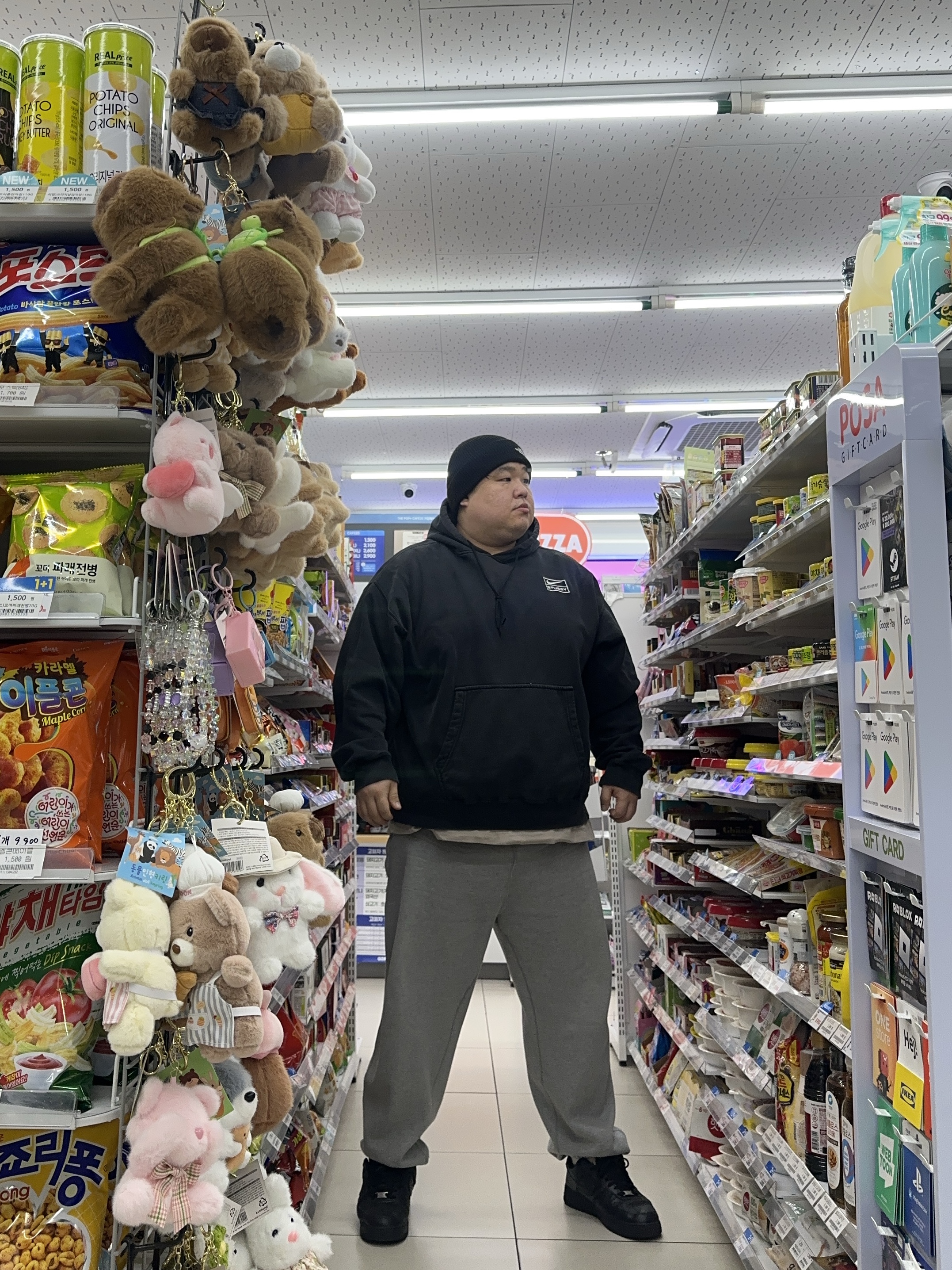 Nike x Stussy NRG RA Washed Pullover Hoodie Black (DN4028-010), Nike x Stussy Fleece Pants Grey Heather (FN5231-050) 착용 스타일