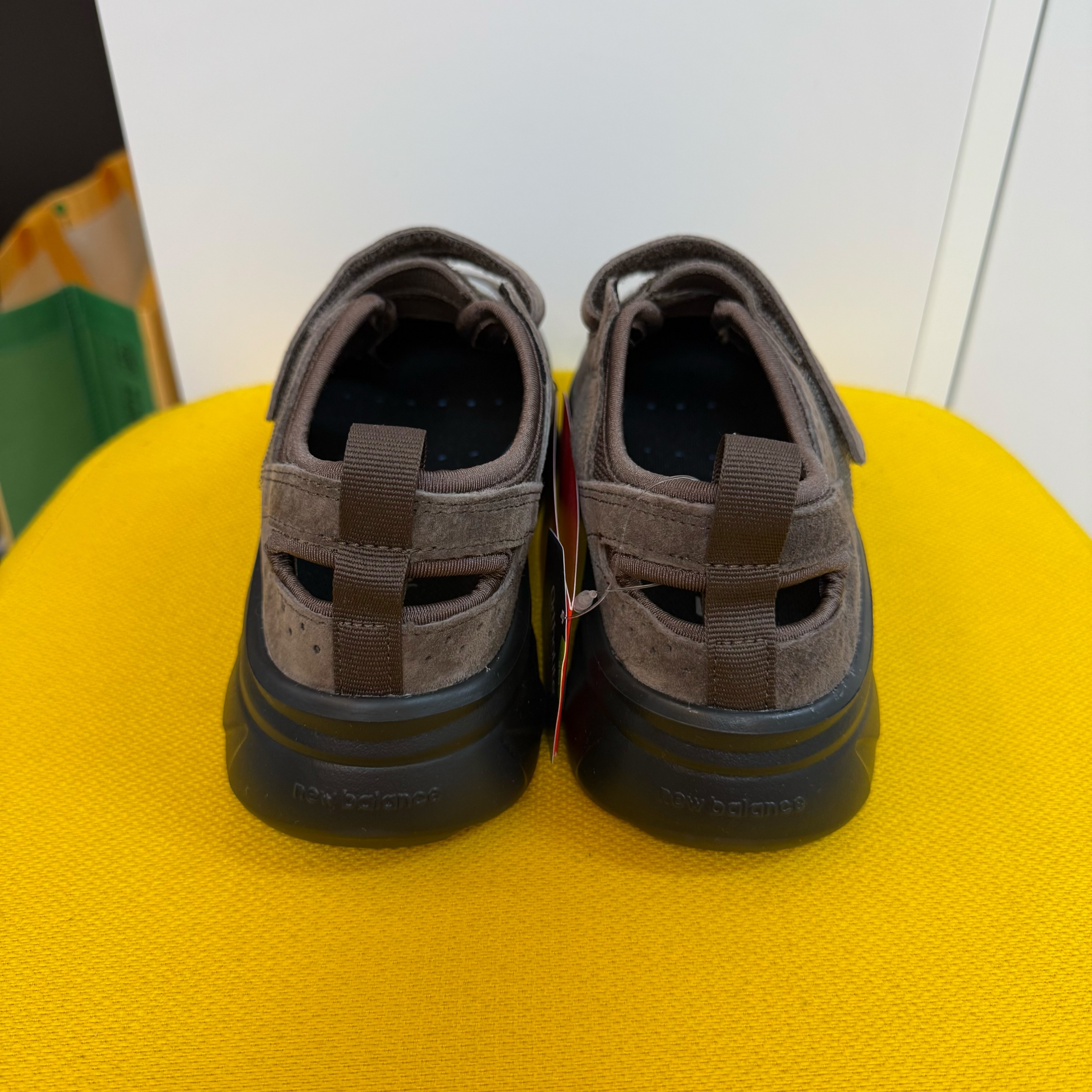 (W) New Balance Breeze SD2203 Brown 착용 스타일 - 3