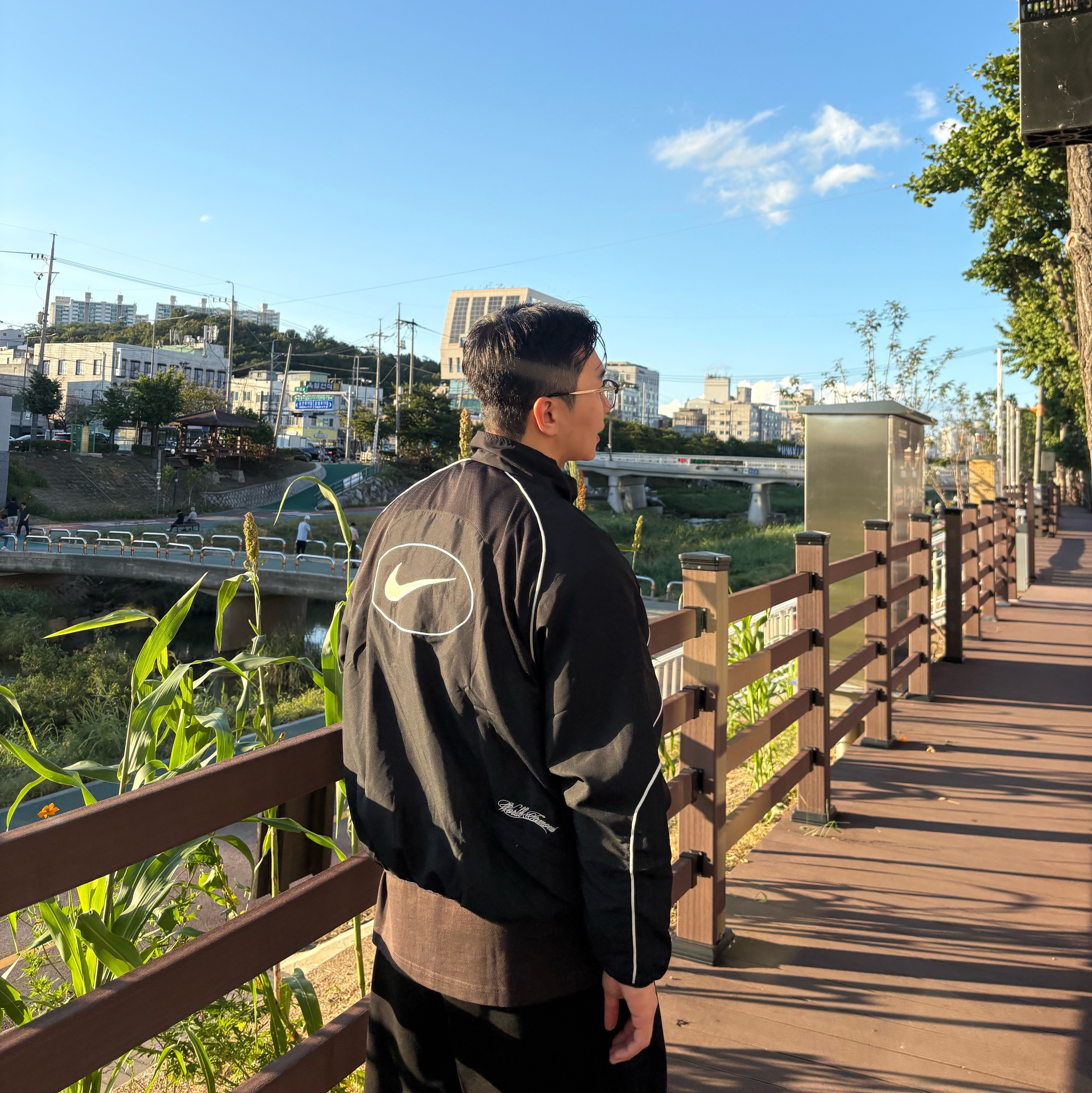 Supreme x Nike Track Jacket Black - 25SS 착용 스타일 - 1