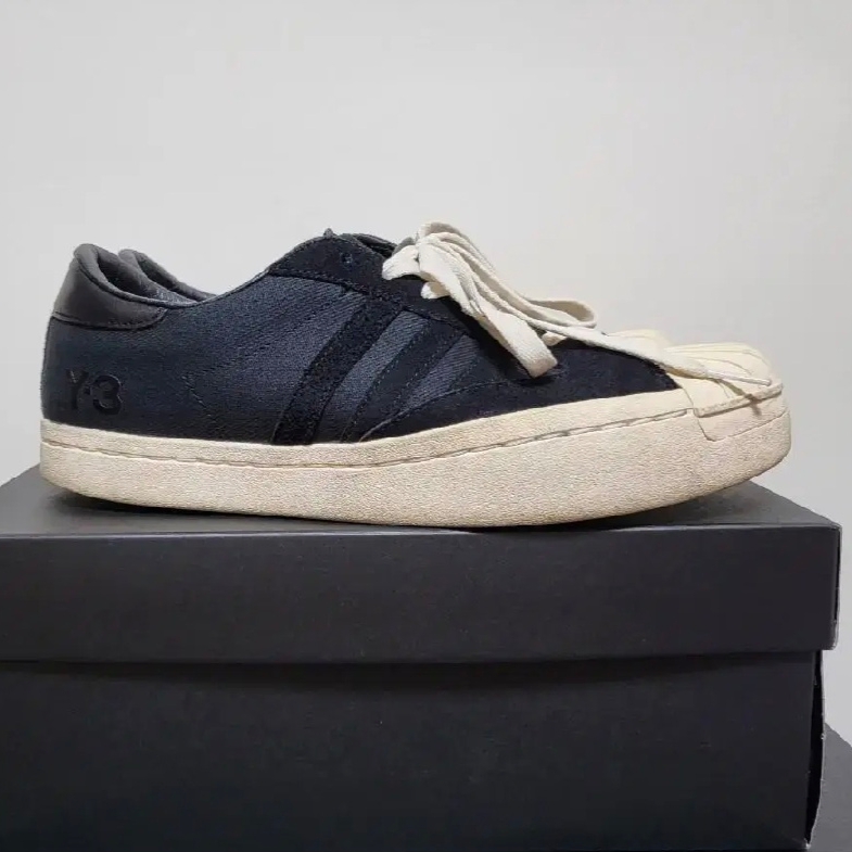 Y-3 Yohji Star Black 착용 스타일 - 1