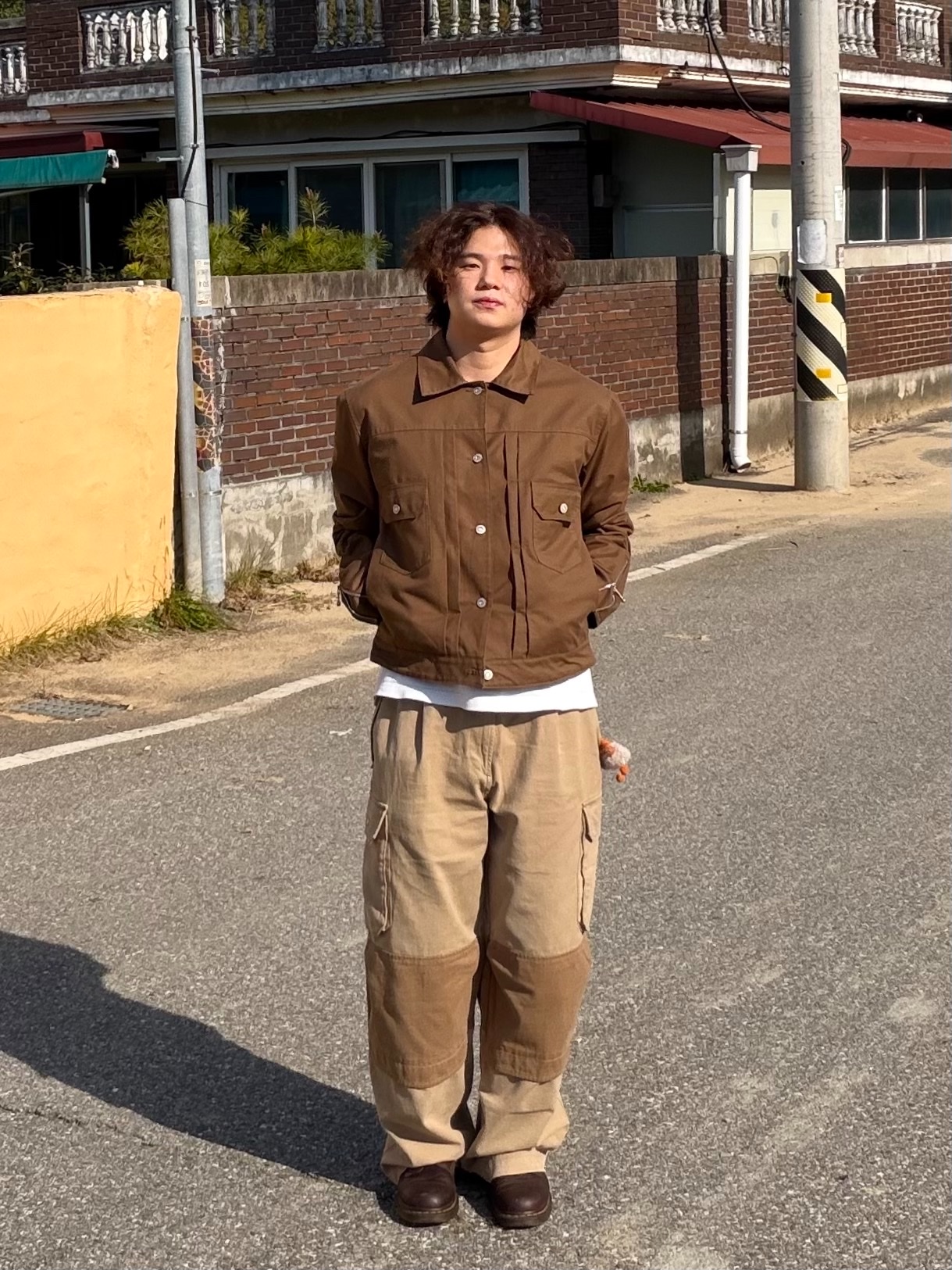 Dr. Martens 1460 Crazy Horse Brown 착용 스타일 - 1