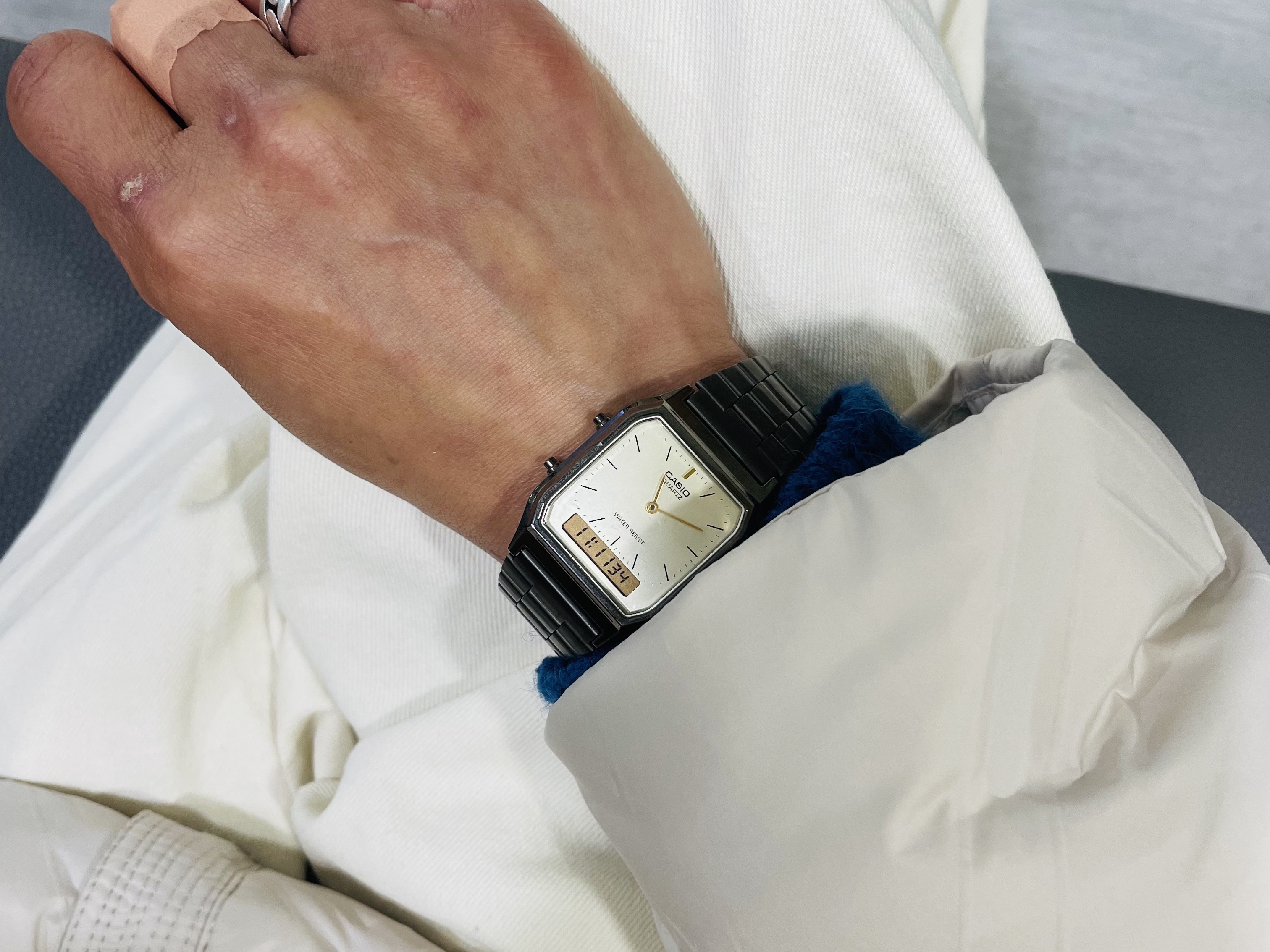 Casio AQ-230GG-9A 착용 스타일