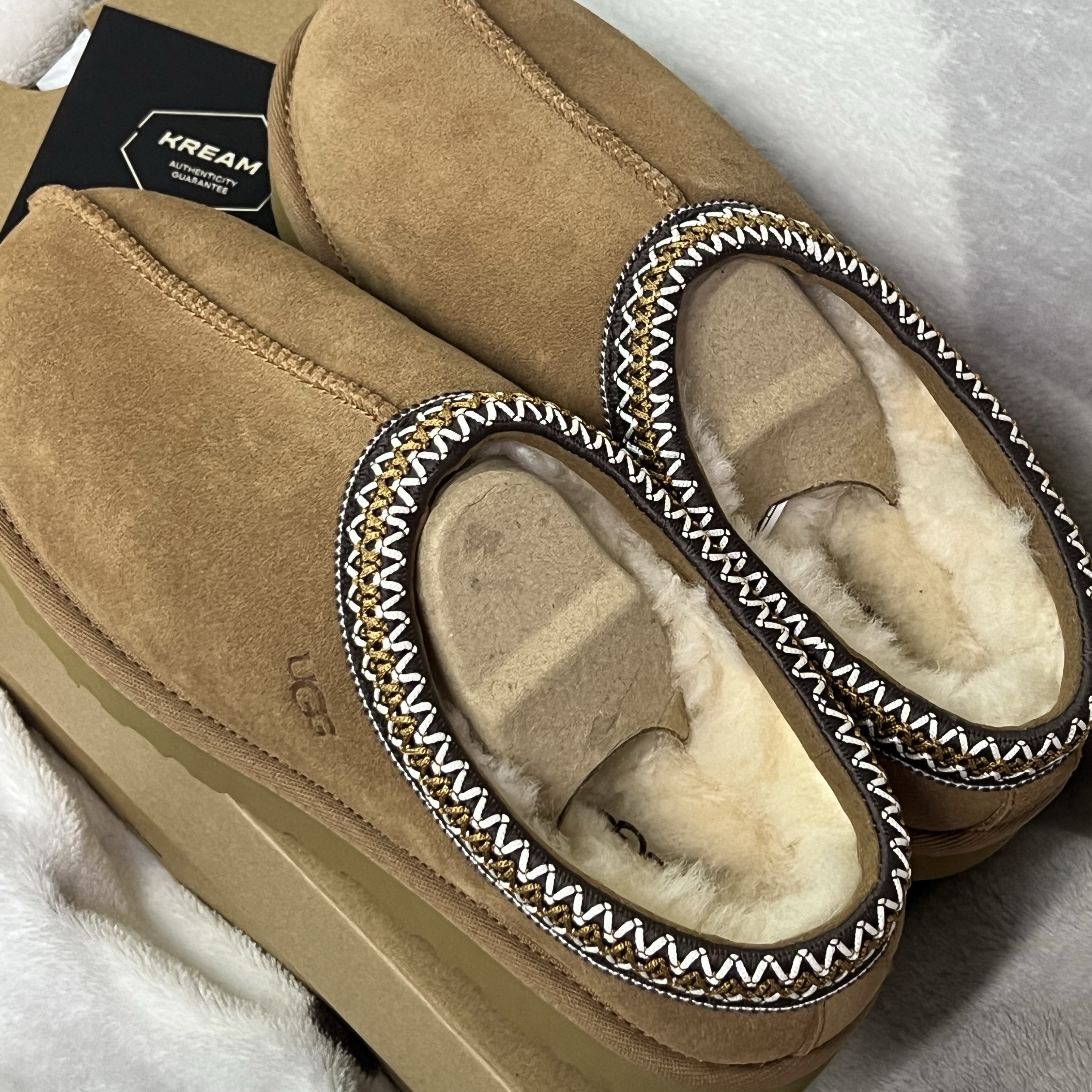 (W) UGG Tasman II Chestnut 착용 스타일 - 2