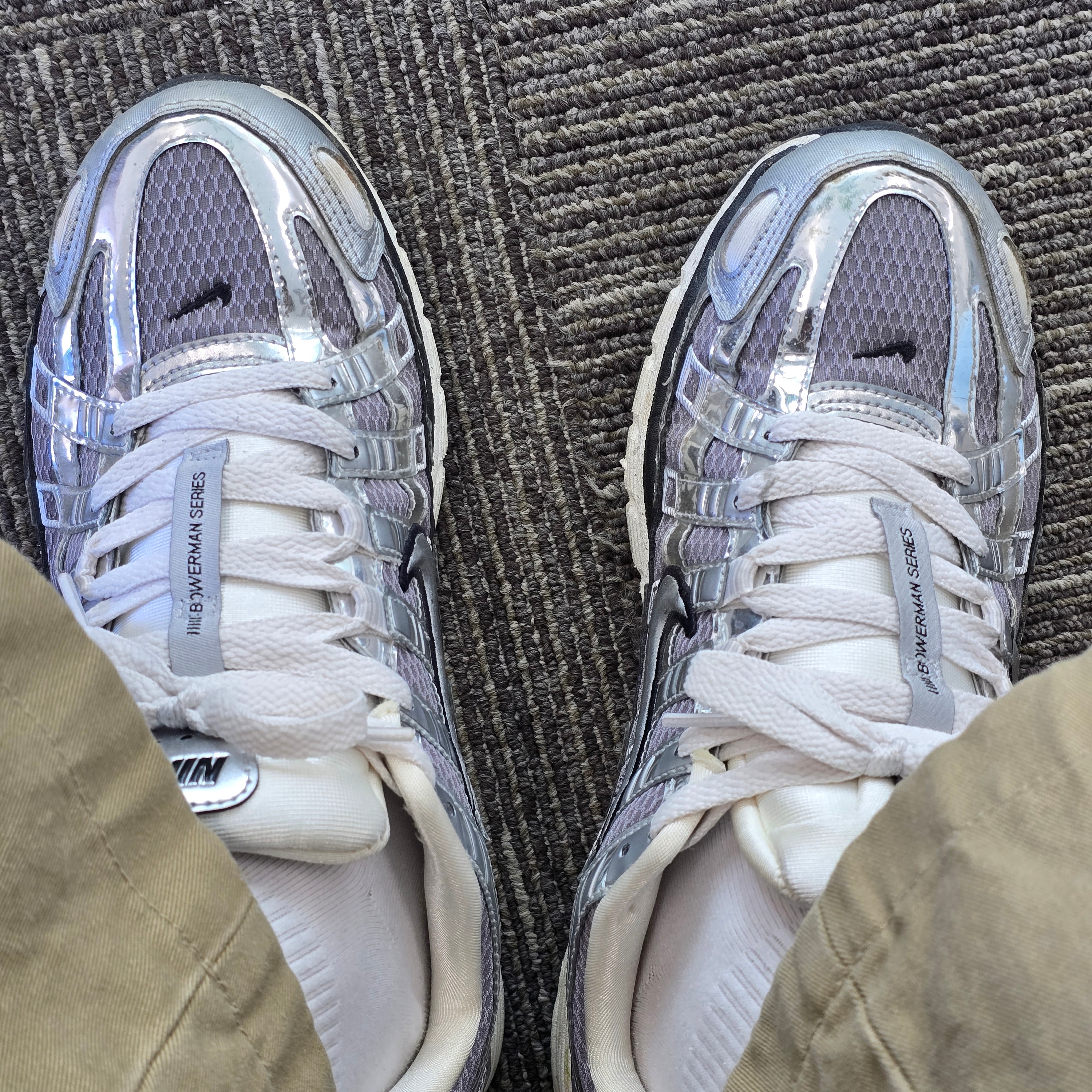 Nike P-6000 Metallic Silver 착용 스타일