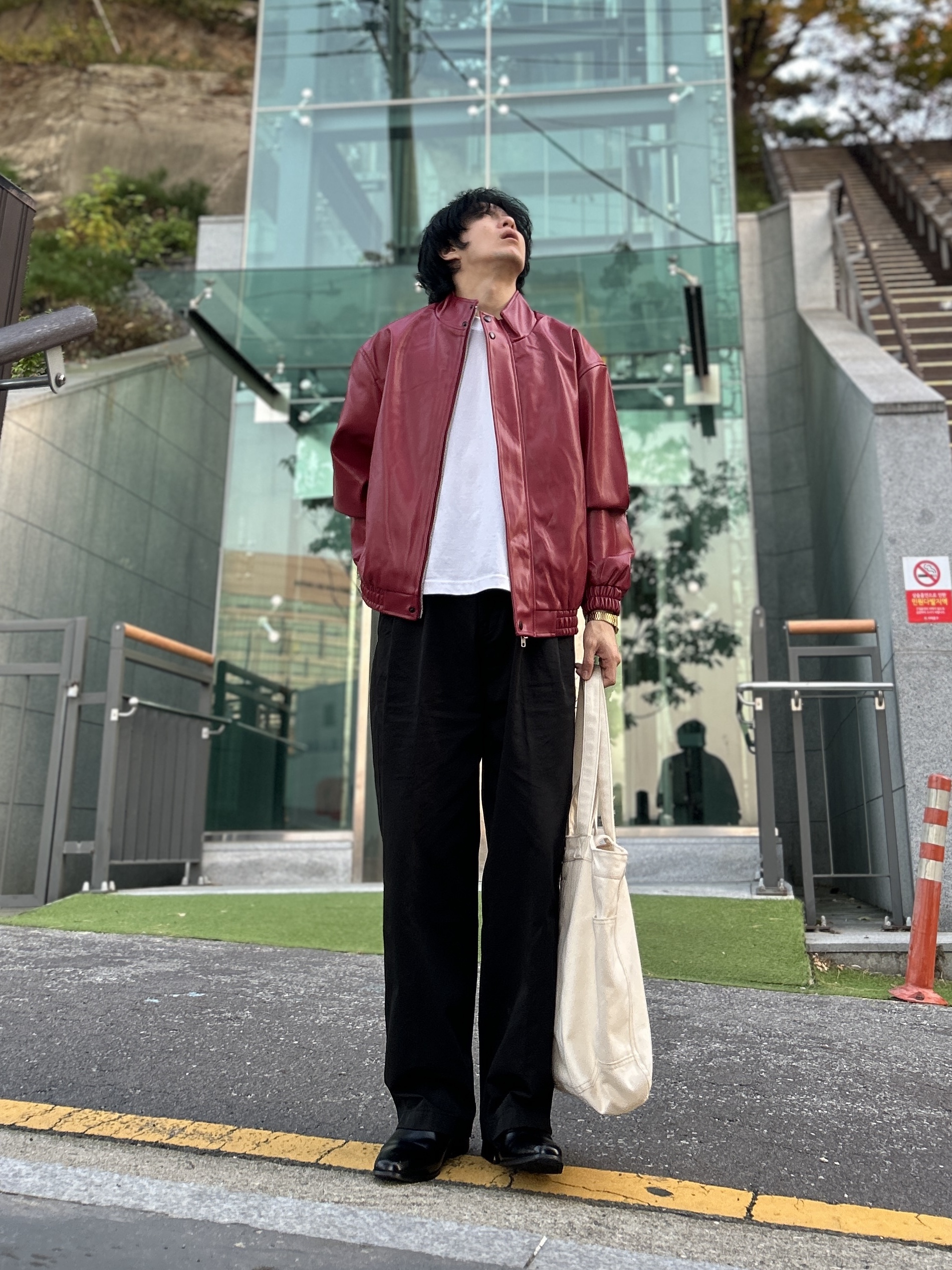 QT8 Garments TL Synthetic Leather Hidden Jacket Red 착용 스타일 - 2