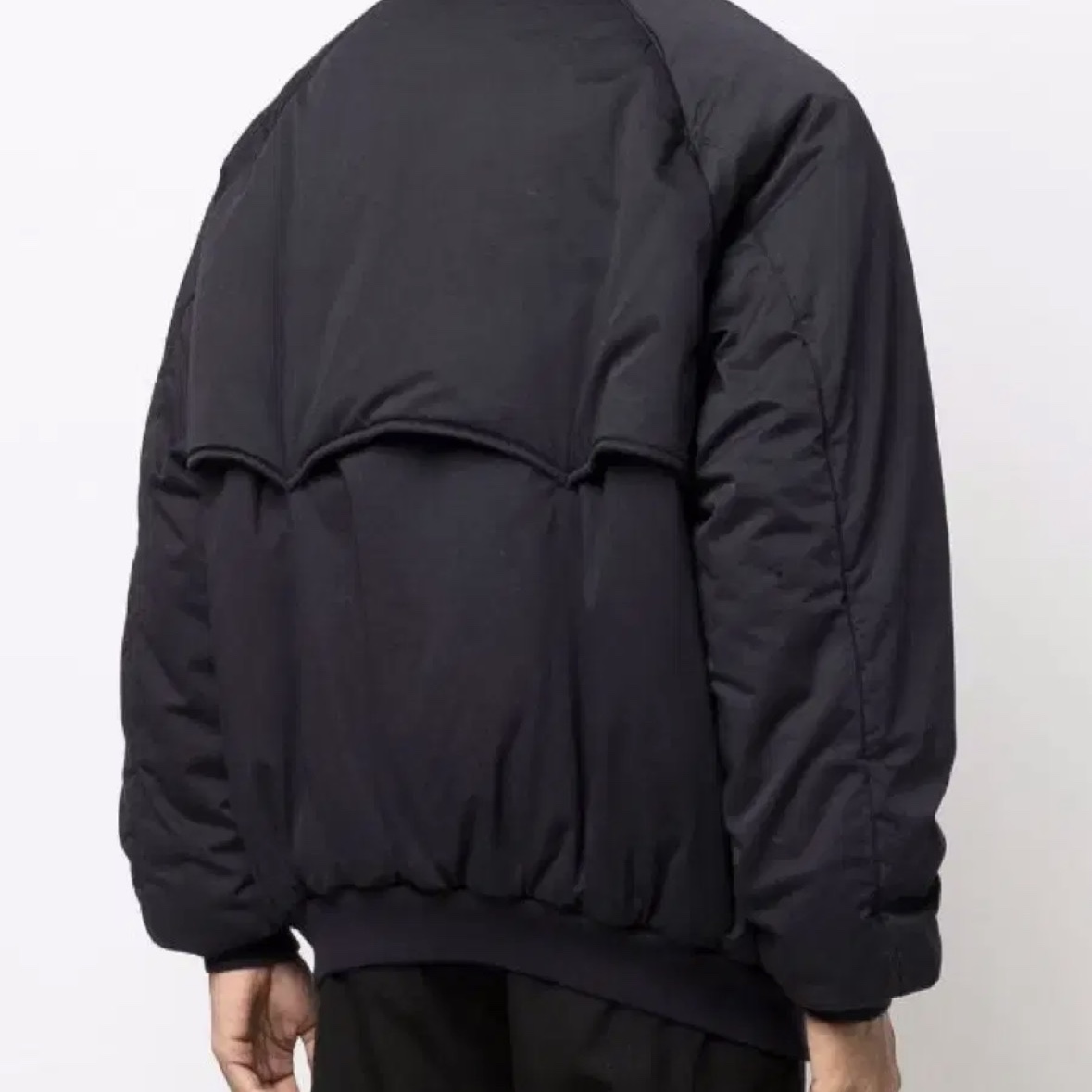 Balenciaga Harrington Bomber Jacket Indigo 착용 스타일
